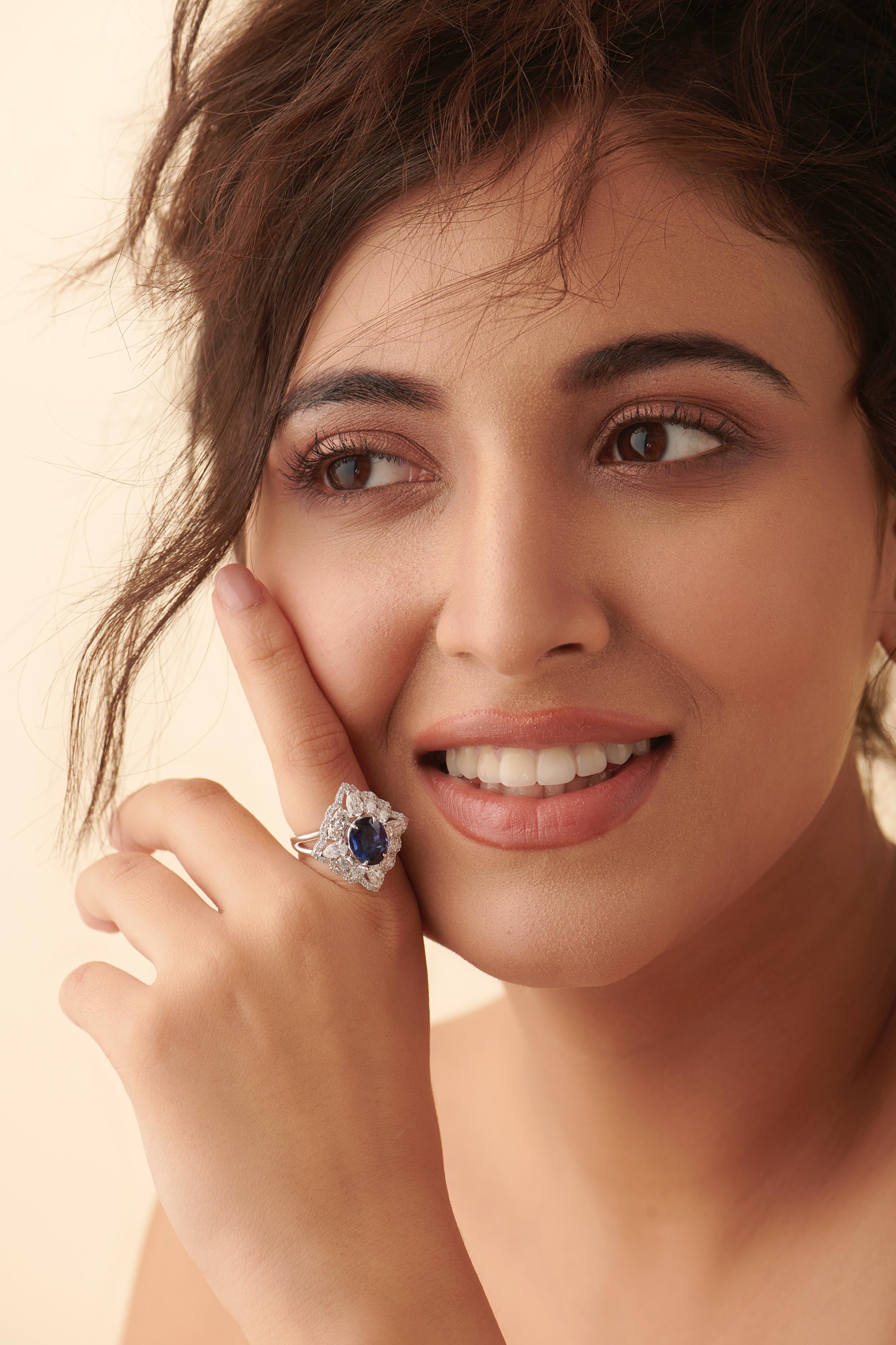 Nyx Lab Diamond Ring - Modern & Elegant - Fiona Diamonds - Fiona Diamonds