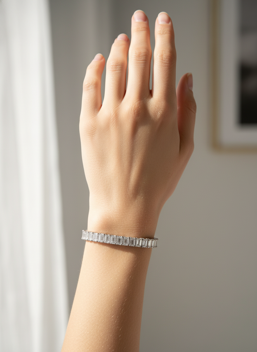 Juno 51 Pointer Lab Diamond Bracelet - Elegant Simplicity