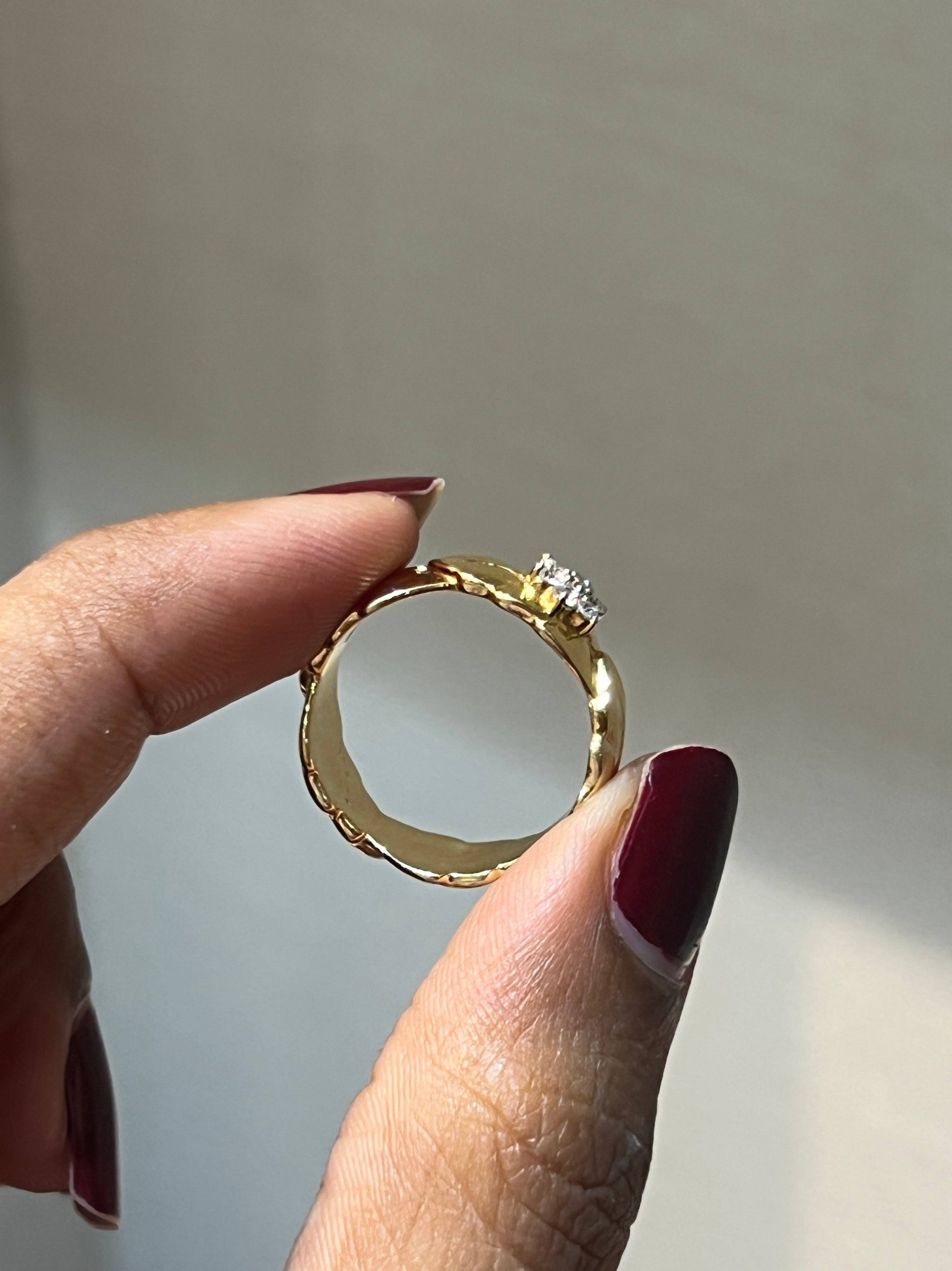 Riko Lab Diamond Ring - Timeless Sophistication - Fiona Diamonds - Fiona Diamonds