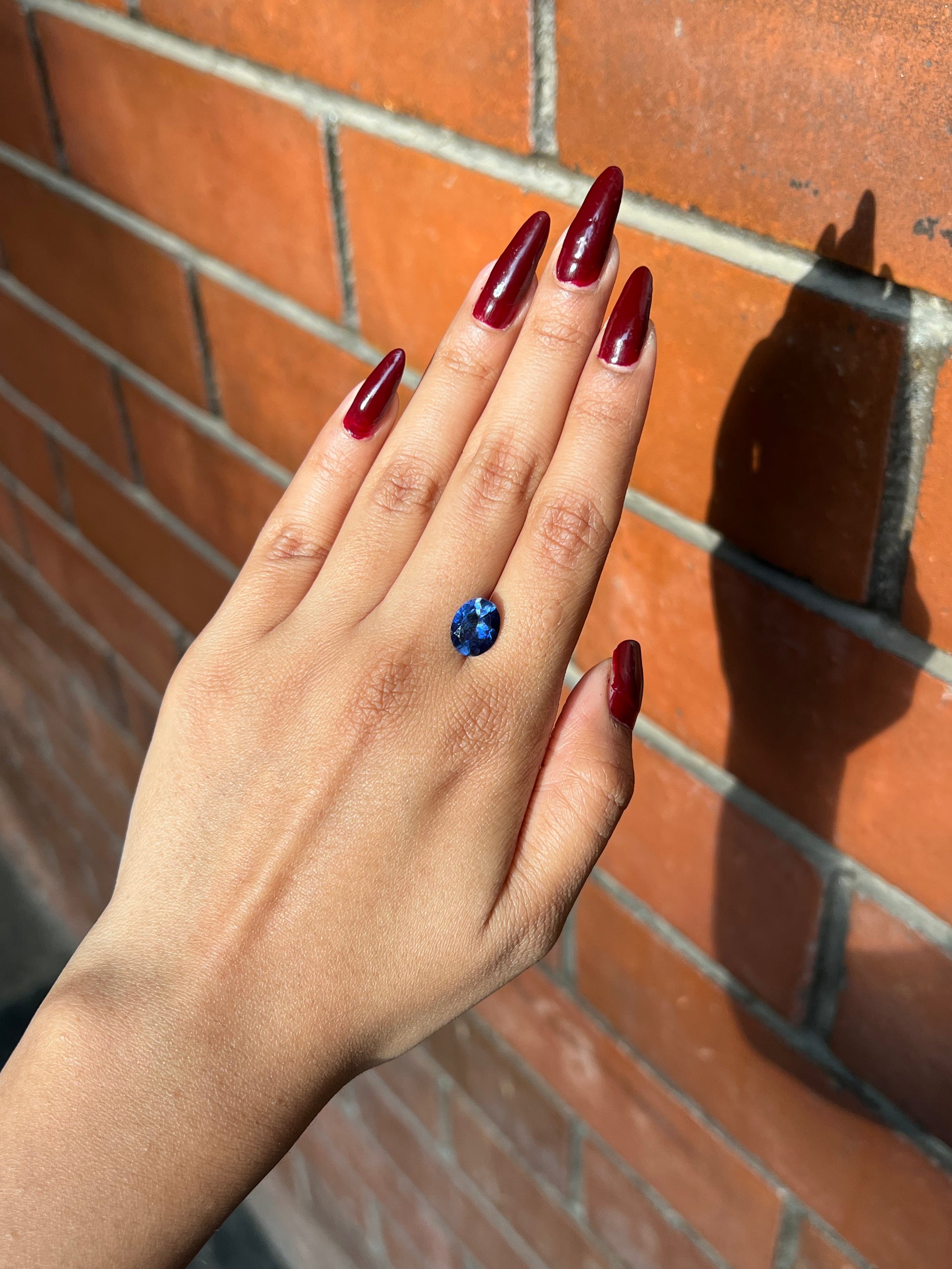 Lab Grown Light blue sapphire Oval Shape 3ct | Exquisite Gemstones - Fiona Diamonds - Fiona Diamonds
