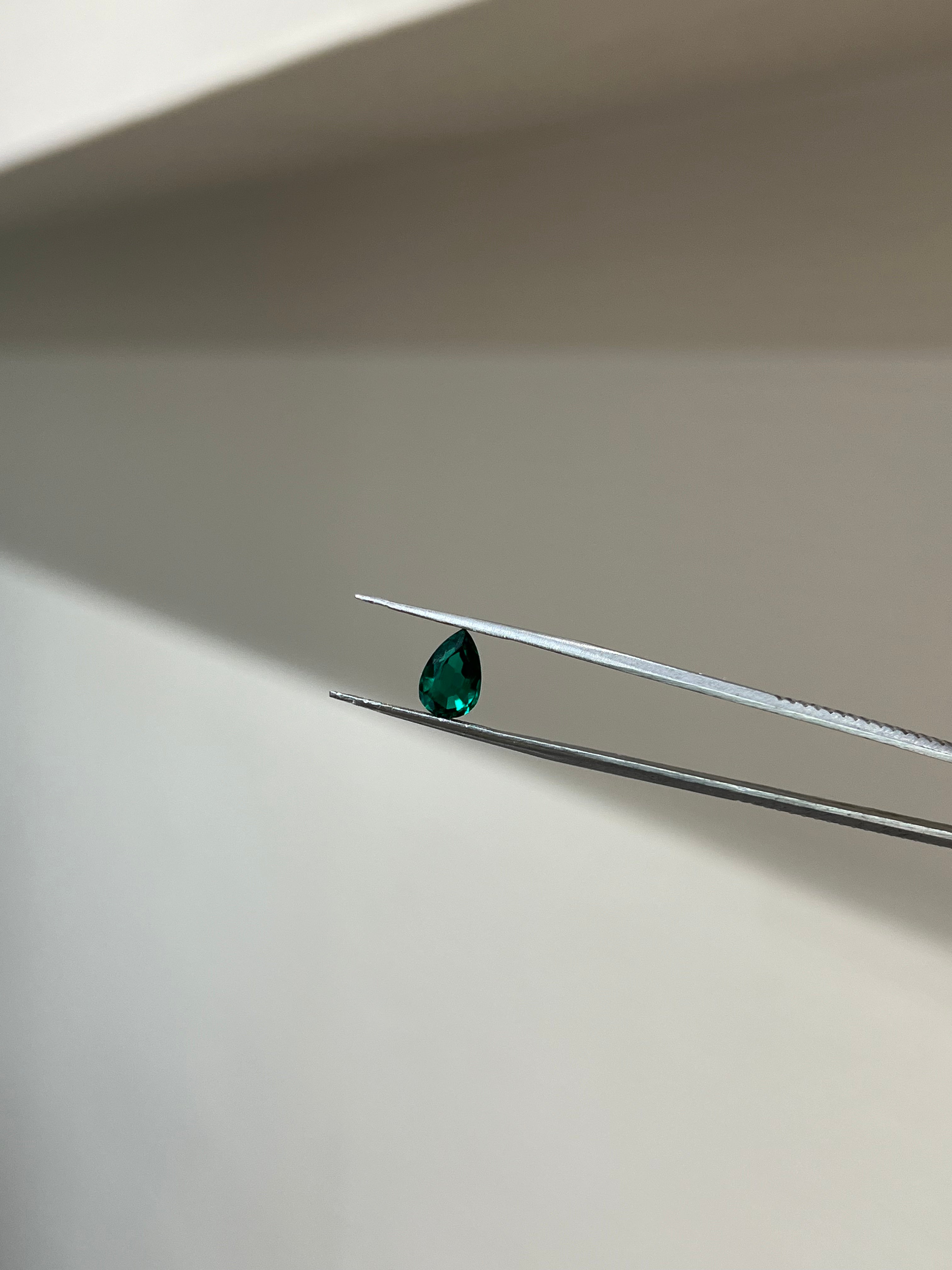 Lab Grown Zambian Emerald Pear Shape 1.38ct | Exquisite Gemstones - Fiona Diamonds - Fiona Diamonds