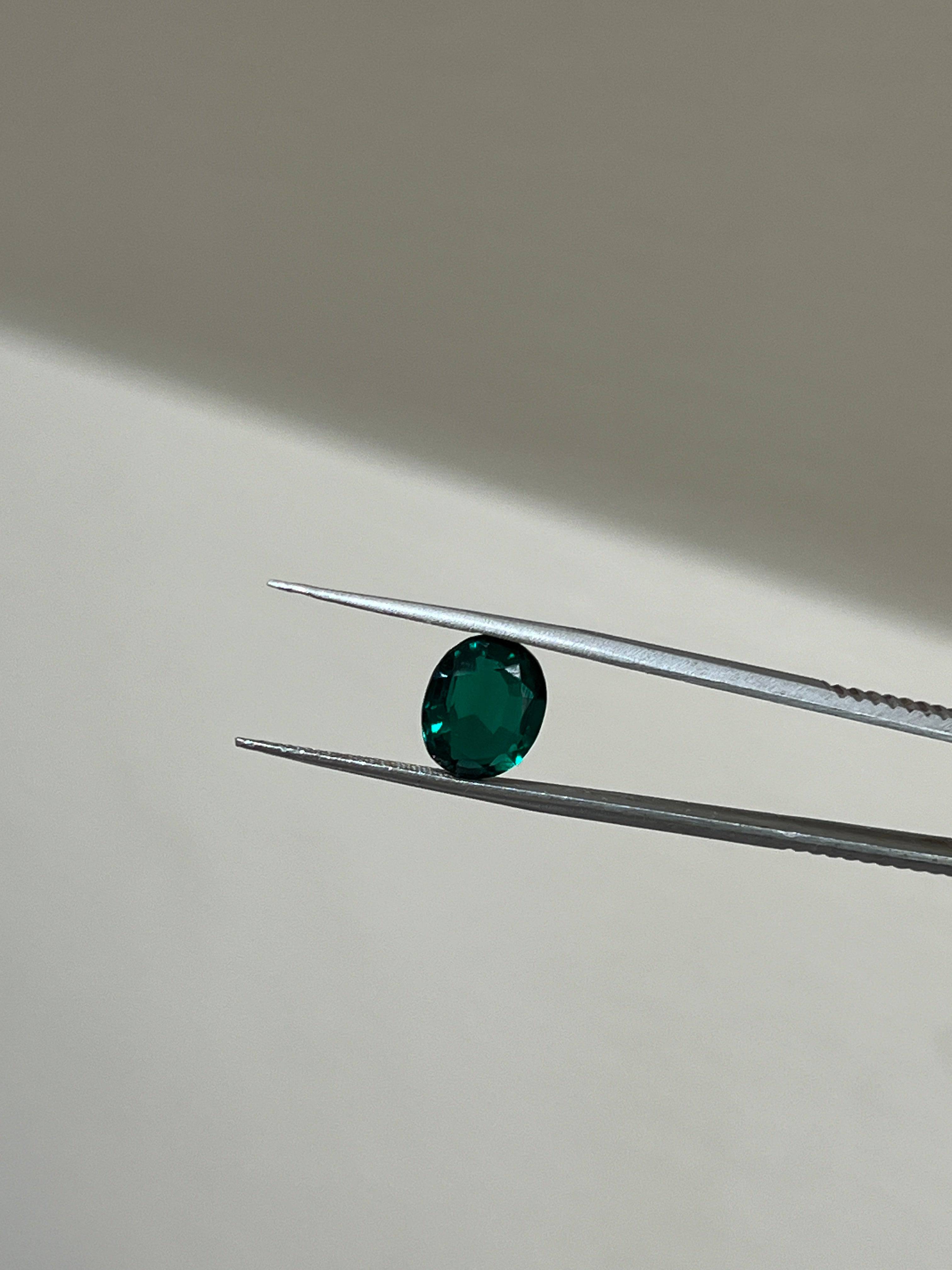 Lab Grown Zambian Emerald Oval Shape 3.2ct | Exquisite Gemstones - Fiona Diamonds - Fiona Diamonds
