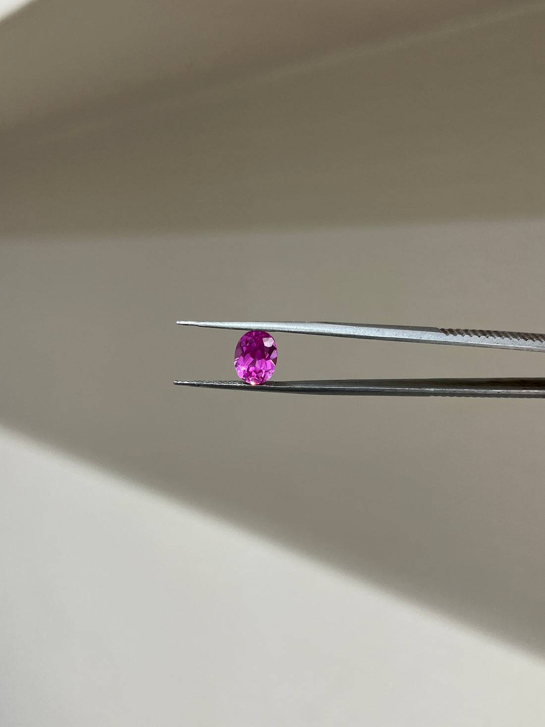 Lab Grown Pink sapphire Oval Shape 3.82ct | Exquisite Gemstones - Fiona Diamonds - Fiona Diamonds