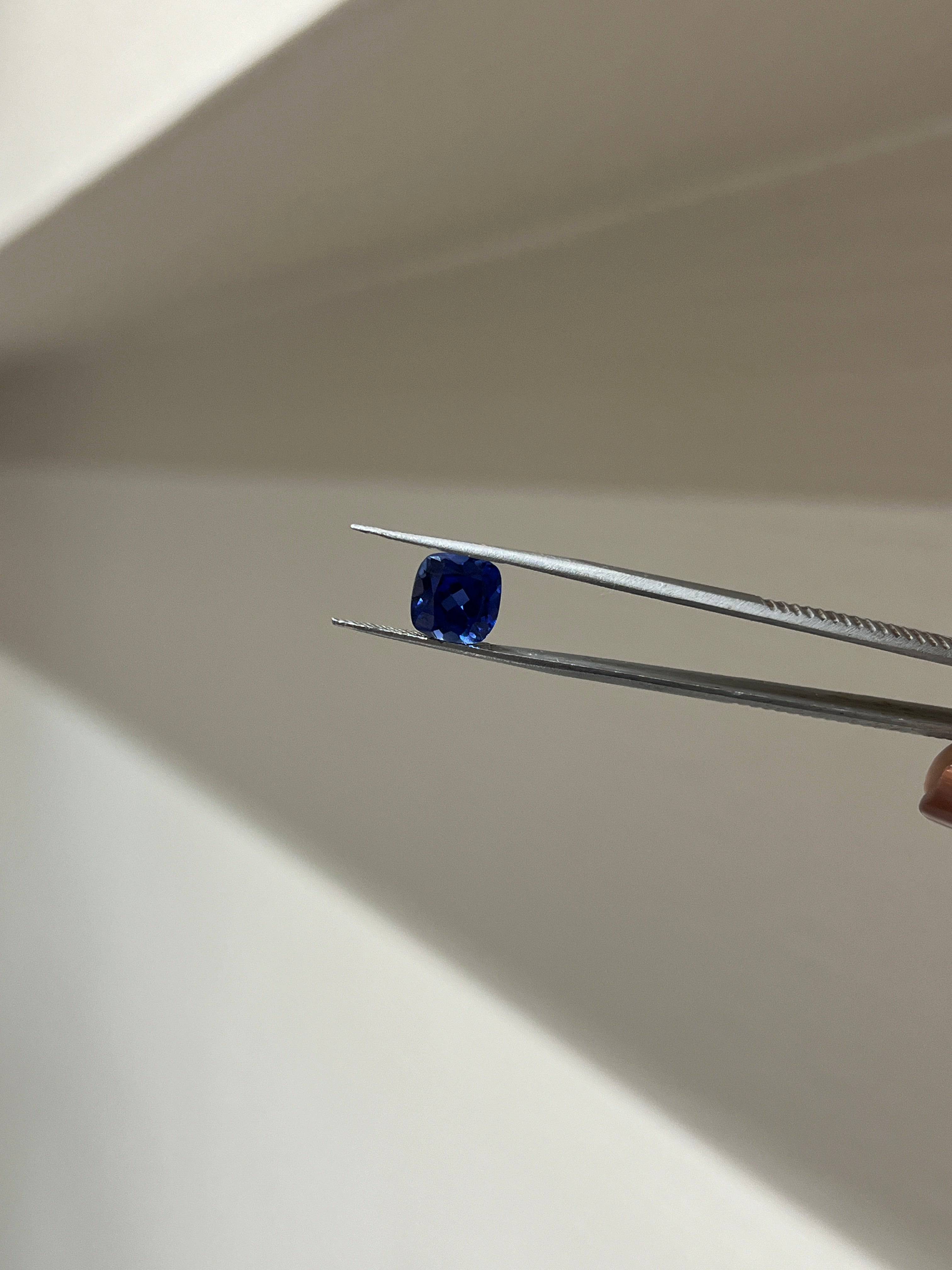 Lab Grown deep blue sapphire cushion Shape 4.53ct | Exquisite Gemstones - Fiona Diamonds - Fiona Diamonds