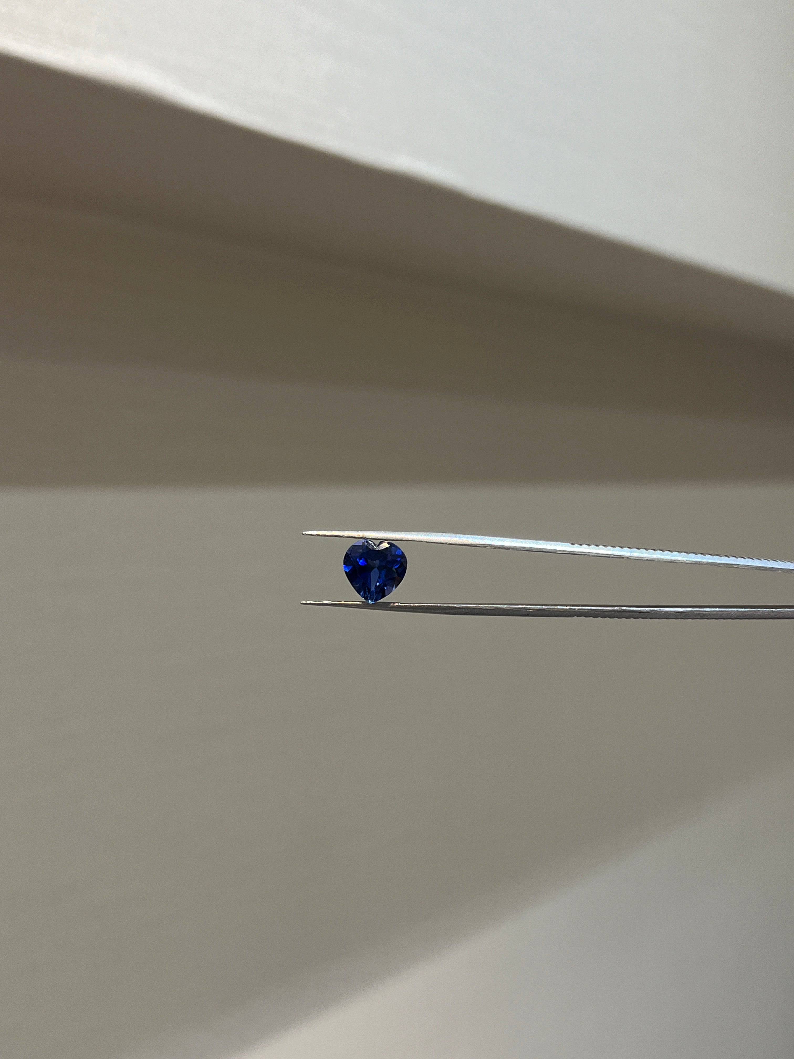 Lab Grown deep blue sapphire heart Shape 3.7ct | Exquisite Gemstones - Fiona Diamonds - Fiona Diamonds