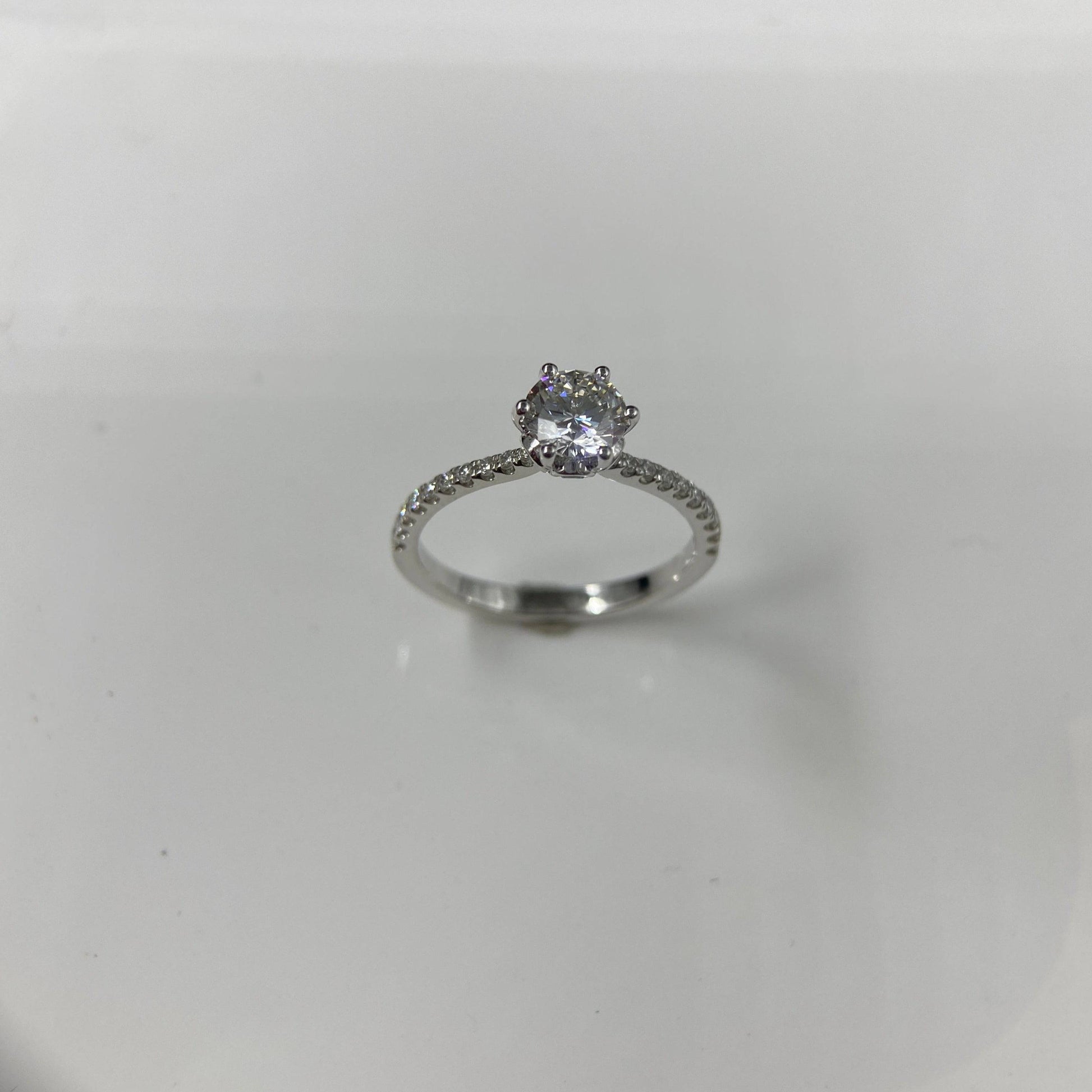 Voltaflare Lab Diamond Ring - Radiant & Classic - Fiona Diamonds - Fiona Diamonds