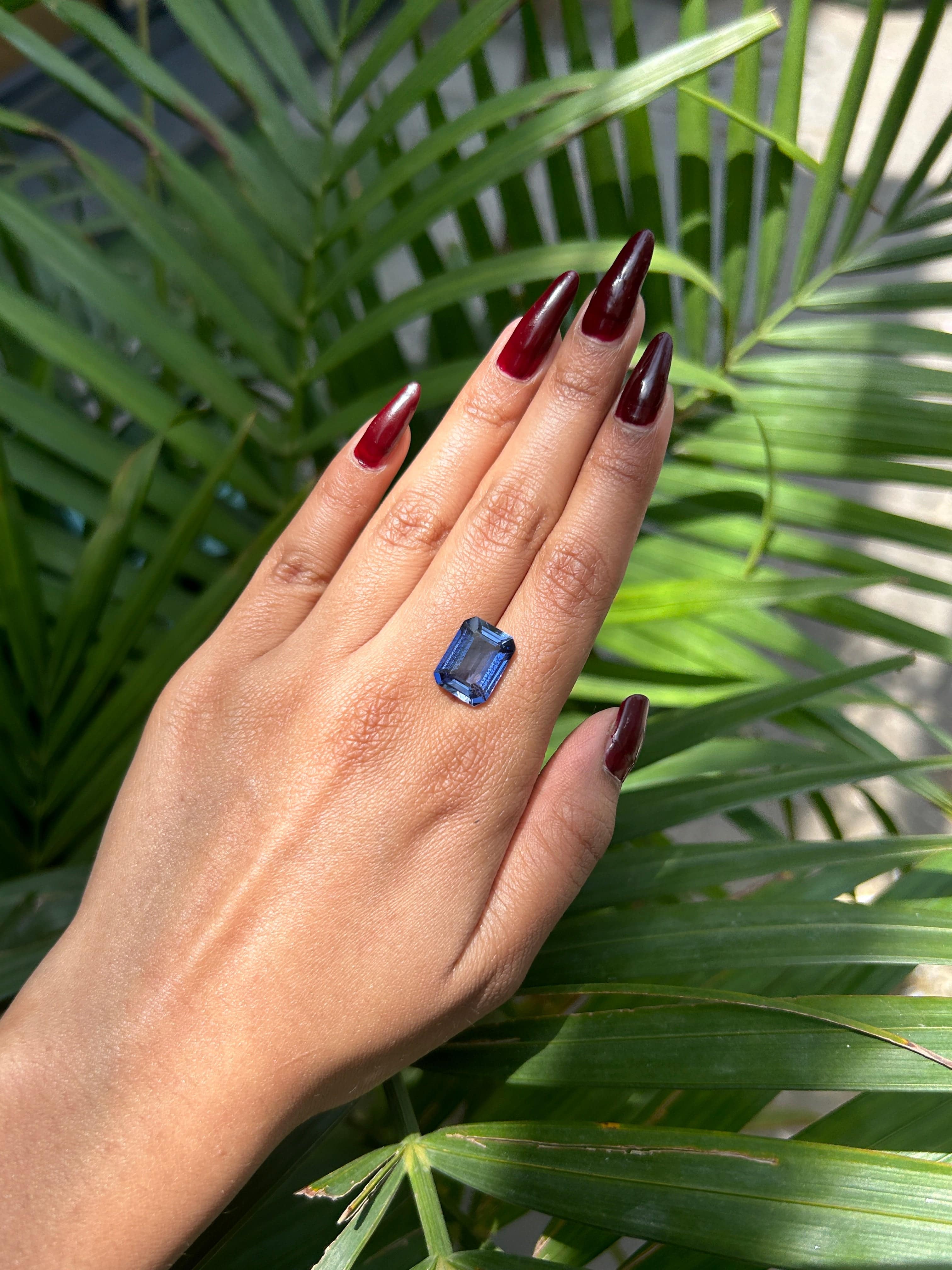 Lab Grown Light blue sapphire Emerald Shape 8.19ct | Exquisite Gemstones - Fiona Diamonds - Fiona Diamonds