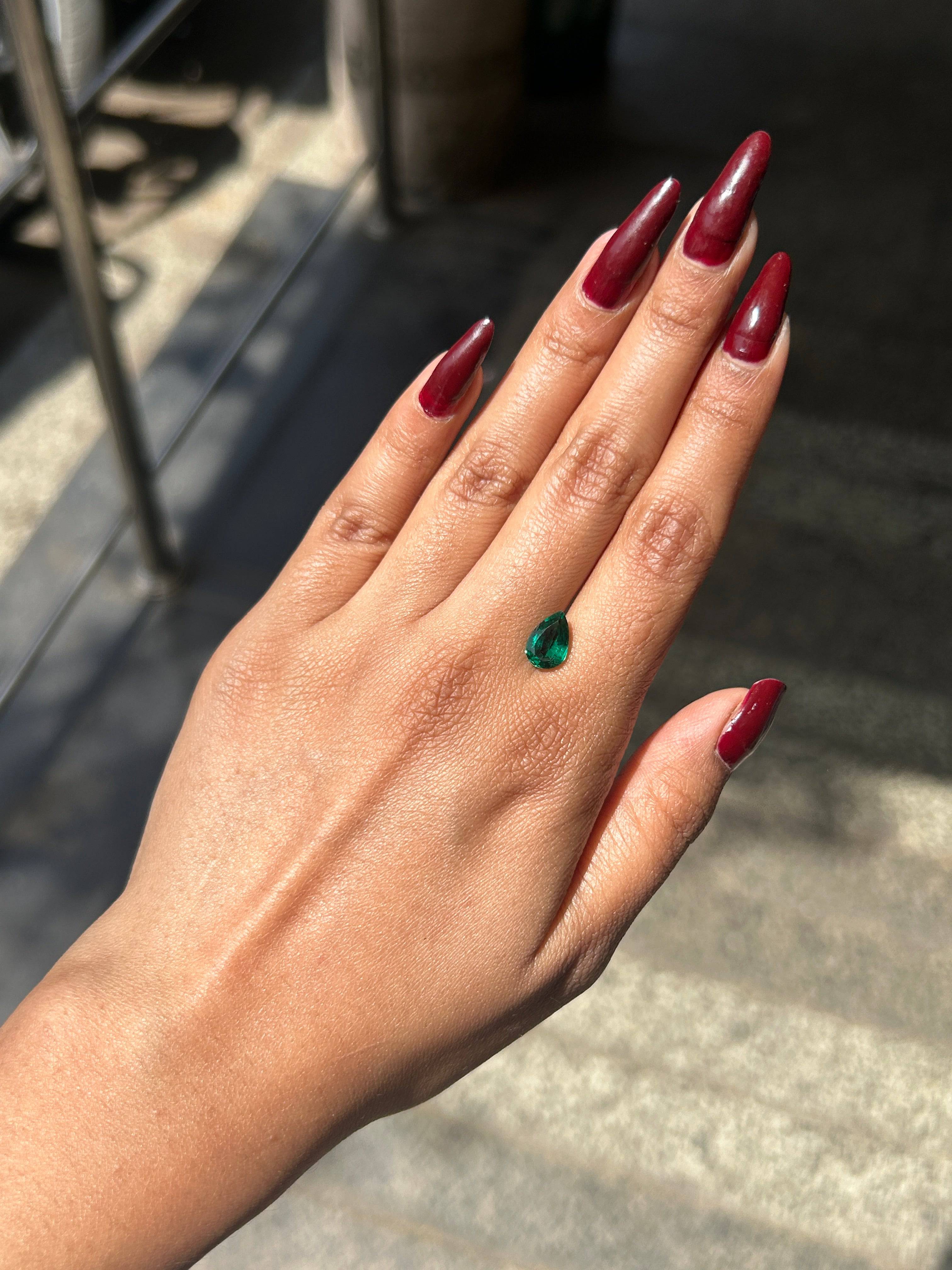 Lab Grown Zambian Emerald Pear Shape 1.38ct | Exquisite Gemstones - Fiona Diamonds - Fiona Diamonds