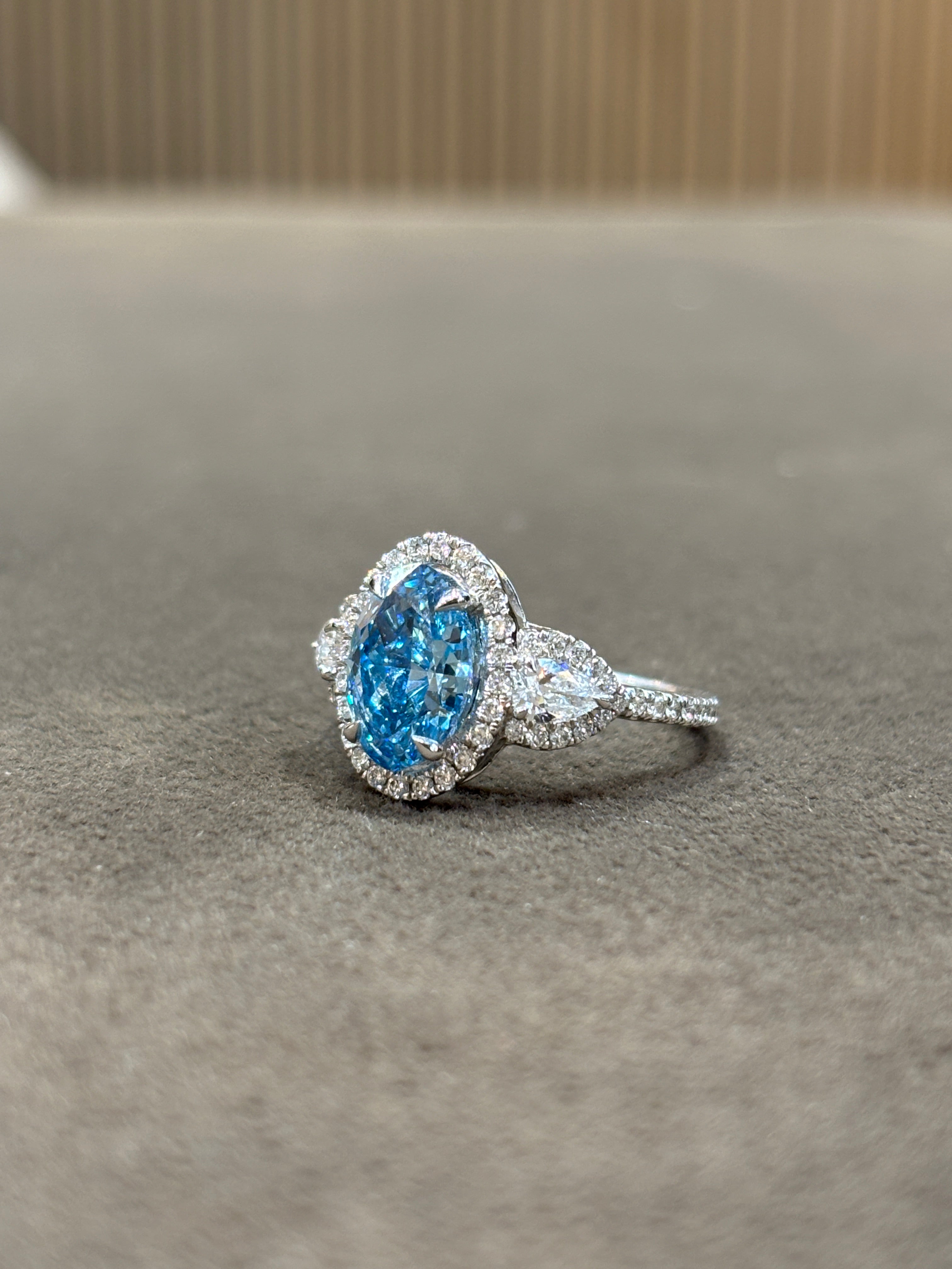 Zephyra Lab Grown Diamond Ring – Radiant & Unique - Fiona Diamonds - Fiona Diamonds