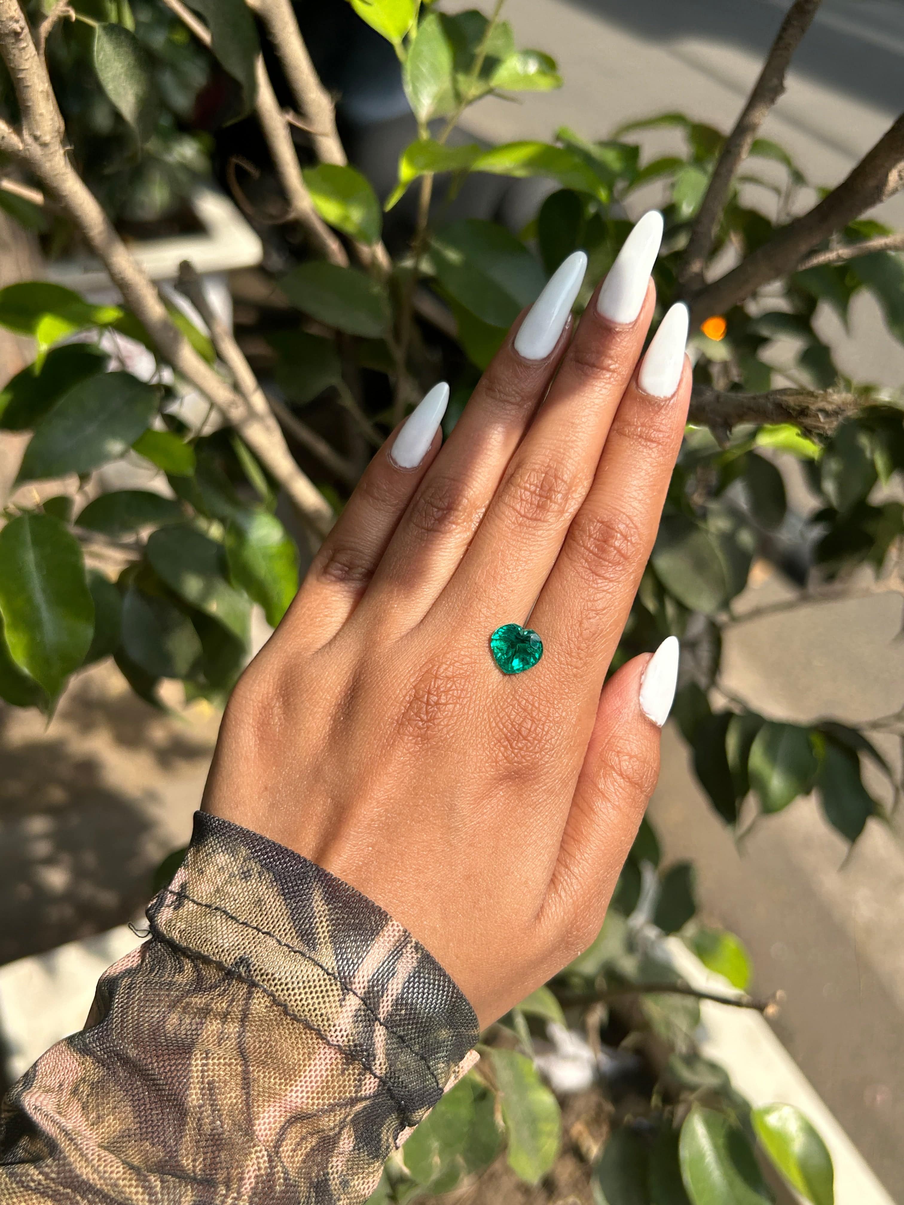 Lab Grown Colombian Emerald Heart Shape 2.52ct | Exquisite Gemstones - Fiona Diamonds - Fiona Diamonds