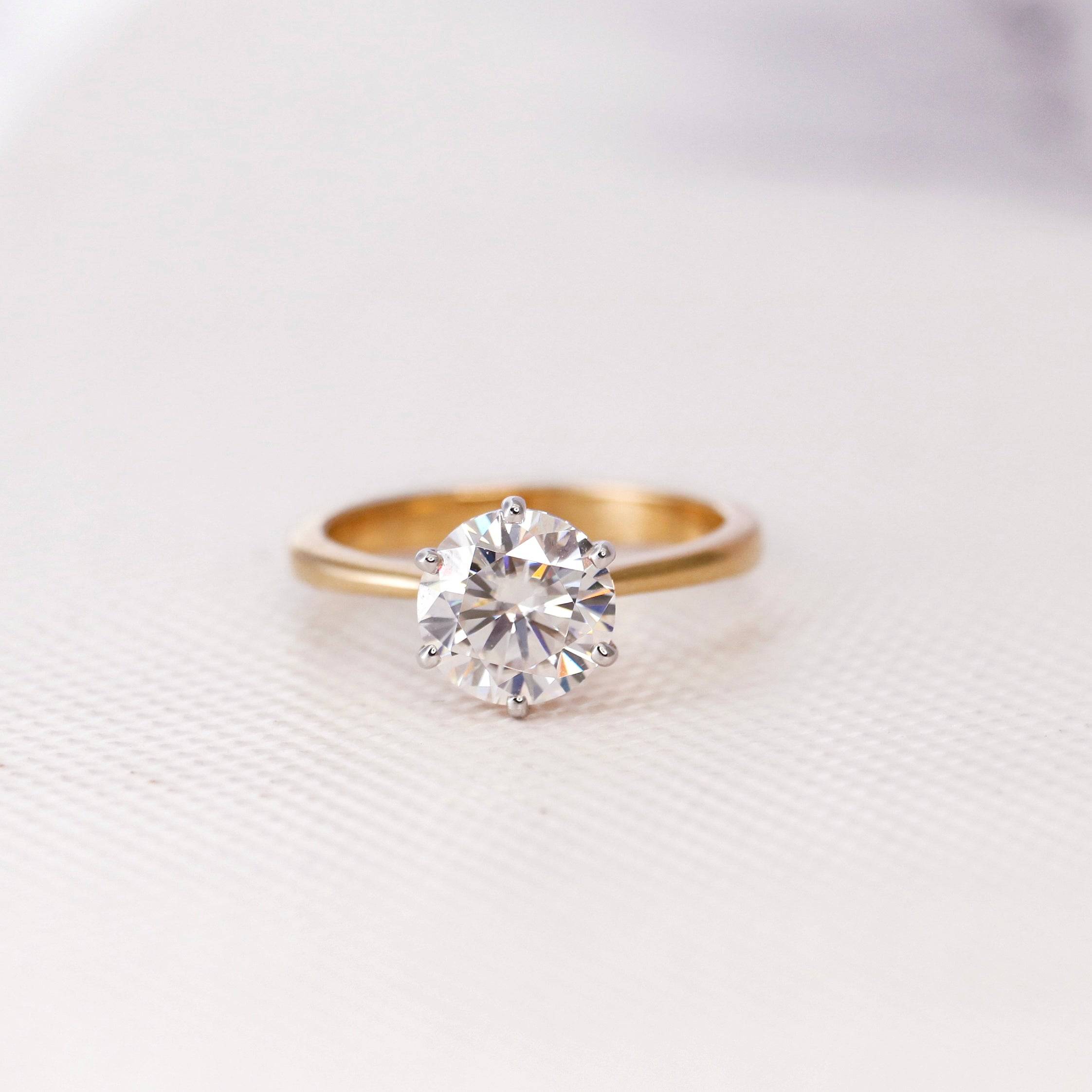 Pohang Lab Grown Diamond Ring - Modern & Eco-Friendly - Fiona Diamonds - Fiona Diamonds