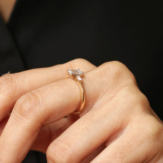 Quix 0.85 Pointer Emerald Lab Diamond Ring - Fiona Diamonds - Fiona Diamonds