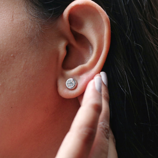 Load image into Gallery viewer, Sparkle 50 Pointer Lab Diamond Earring - Fiona Diamonds - Fiona Diamonds
