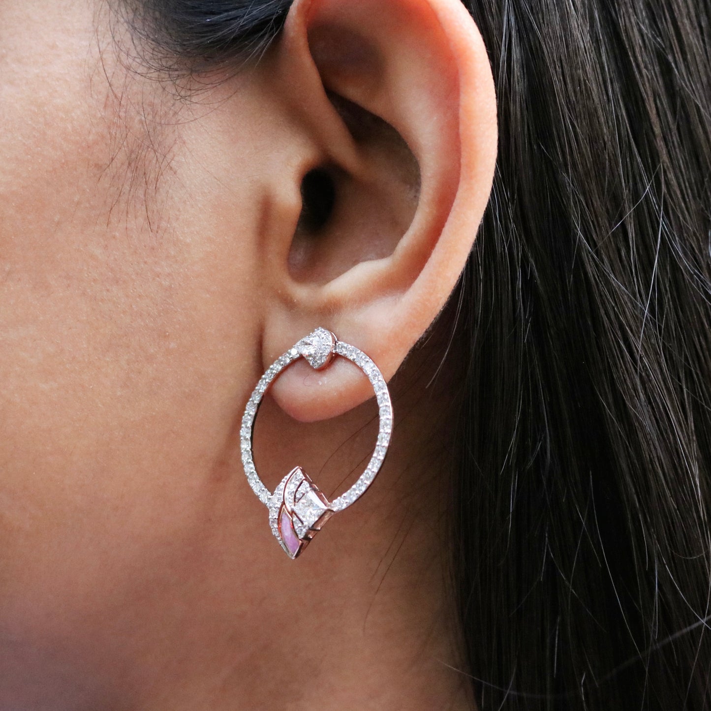 Load image into Gallery viewer, Ethorix Lab Diamond Earring
