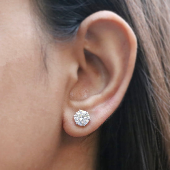 Load image into Gallery viewer, Aurafire 1ct  Round Lab Diamond Earring

