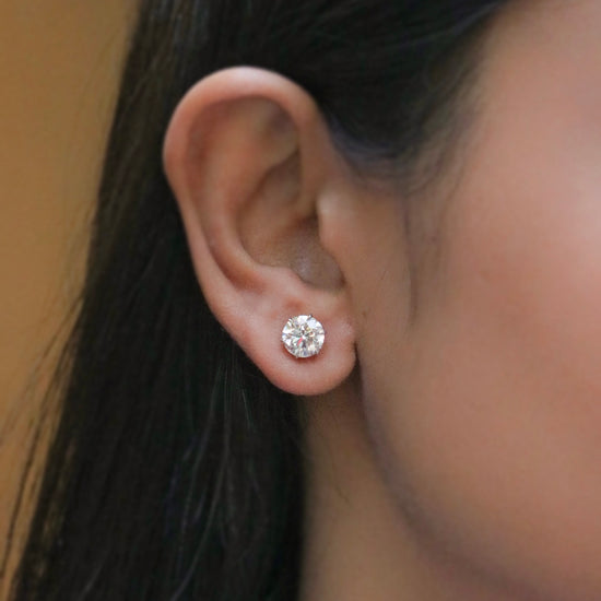Helitron 1ct Round  Lab Diamond Earring - Fiona Diamonds - Fiona Diamonds