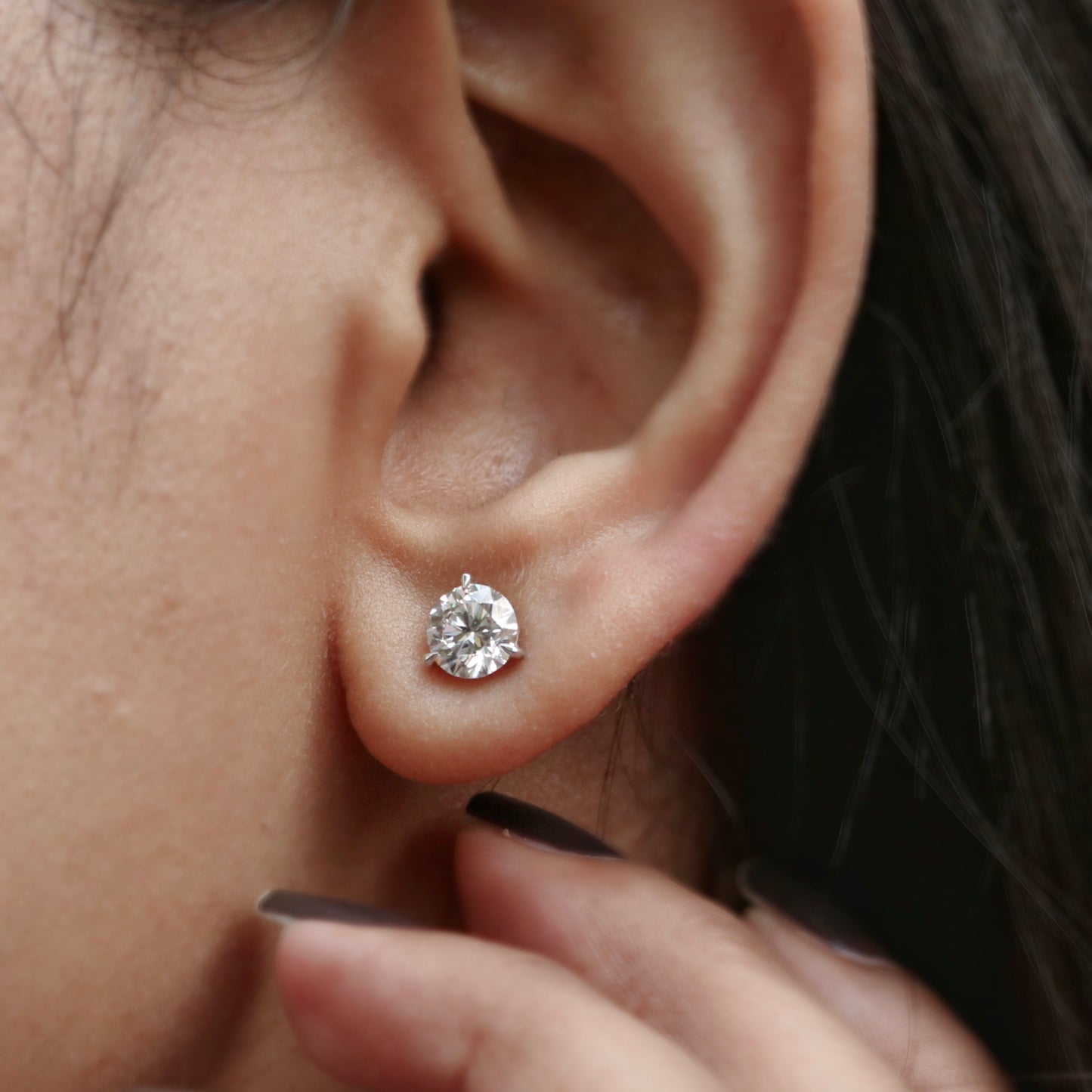 Load image into Gallery viewer, Inzio Lab Diamond Earring
