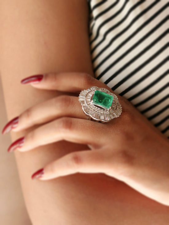 Qadira Lab Diamond Ring - Fiona Diamonds - Fiona Diamonds
