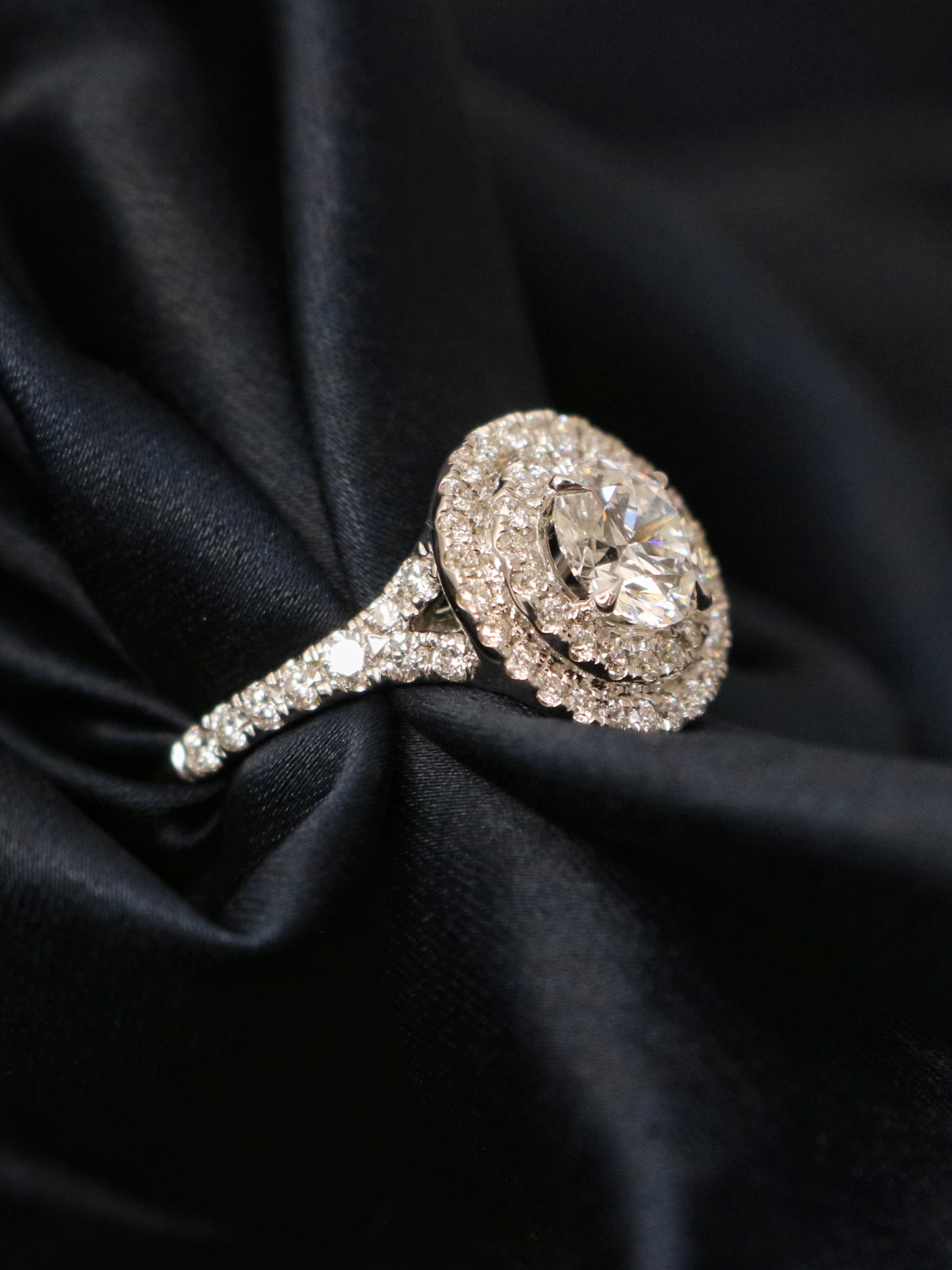 Callista Lab Grown Diamond Ring ??Exquisite Style, Sustainable - Fiona Diamonds - Fiona Diamonds