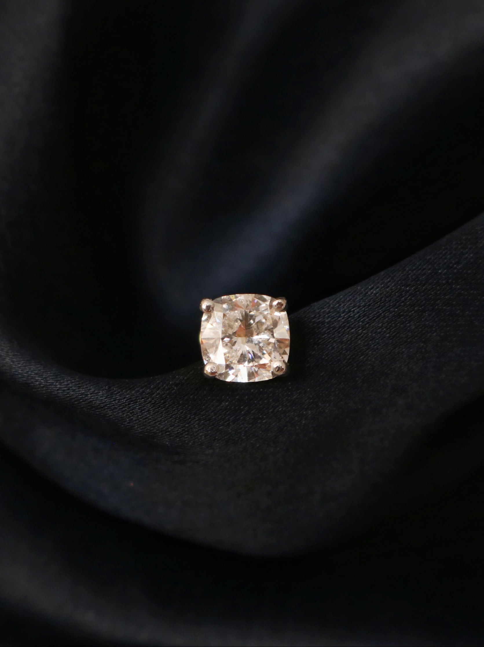 Atlas 1ct Lab Grown Diamond Men's Stud ??Bold & Sustainable Beauty - Fiona Diamonds - Fiona Diamonds