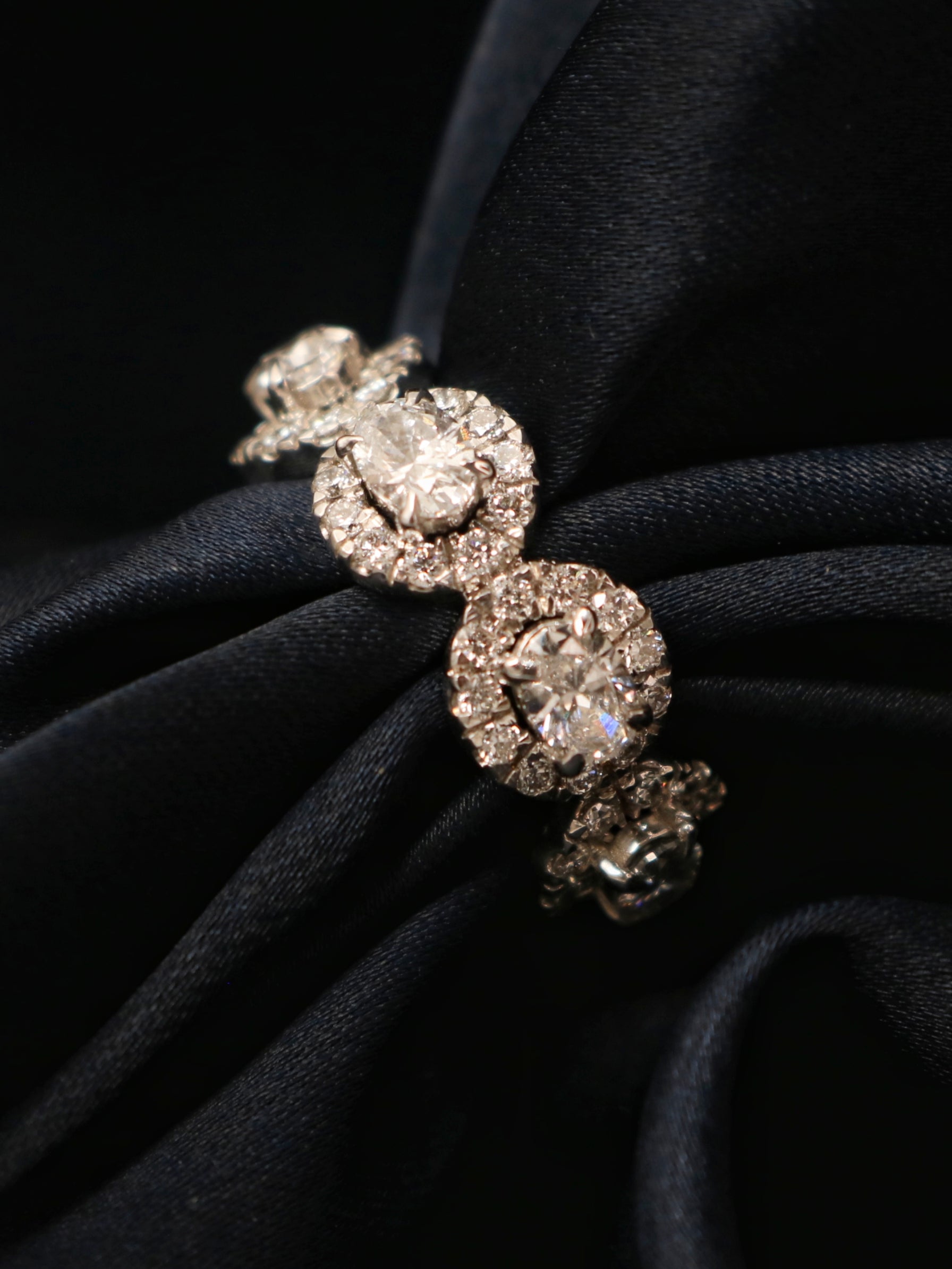 Solestia Lab Diamond Ring – Timeless Elegance - Fiona Diamonds - Fiona Diamonds