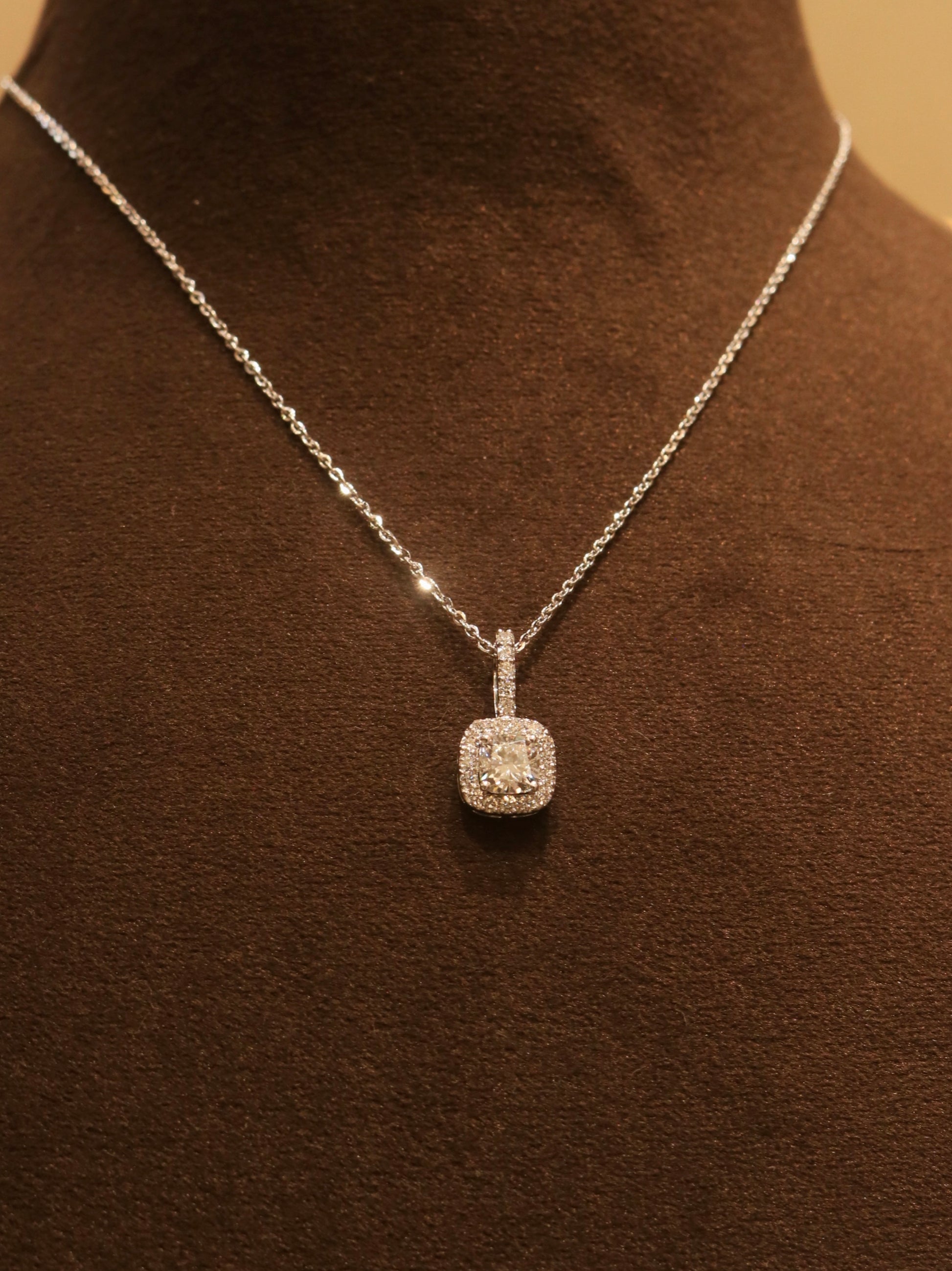 Briar Lab Diamond Pendant - Timeless Beauty - Fiona Diamonds - Fiona Diamonds
