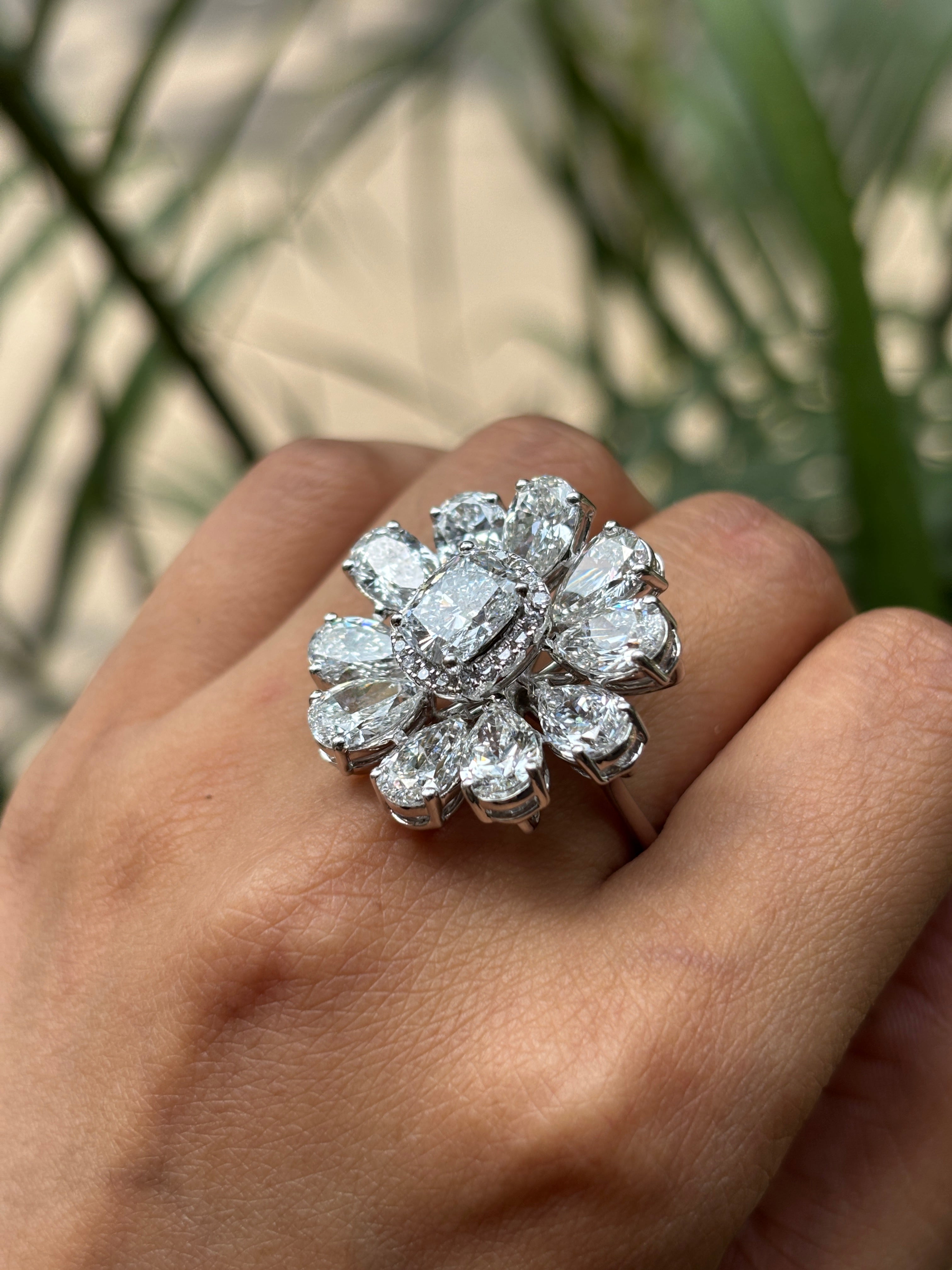 Mahmoud Lab Grown Diamond Ring - Modern & Responsible - Fiona Diamonds - Fiona Diamonds