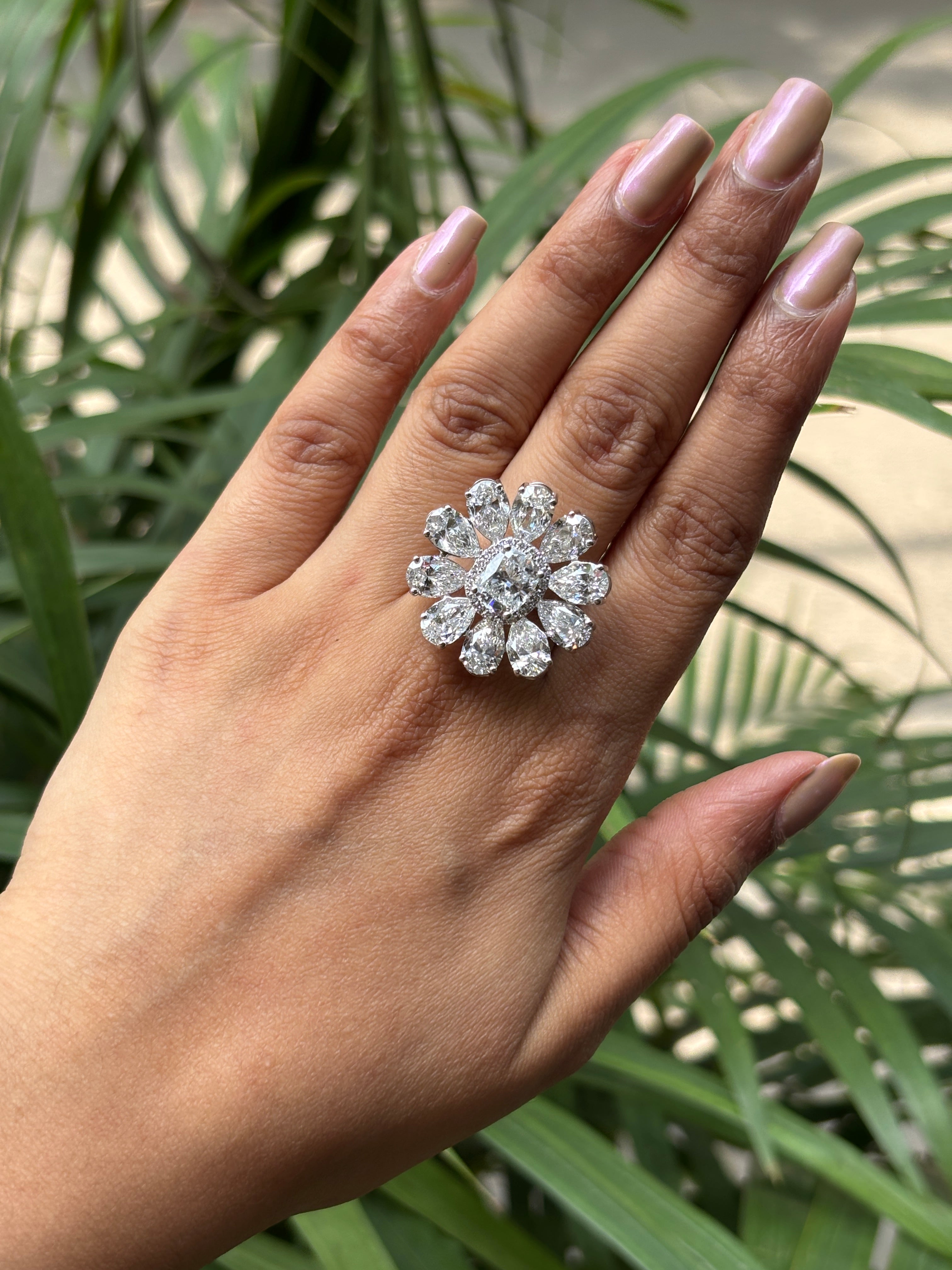 Mahmoud Lab Grown Diamond Ring - Modern & Responsible - Fiona Diamonds - Fiona Diamonds