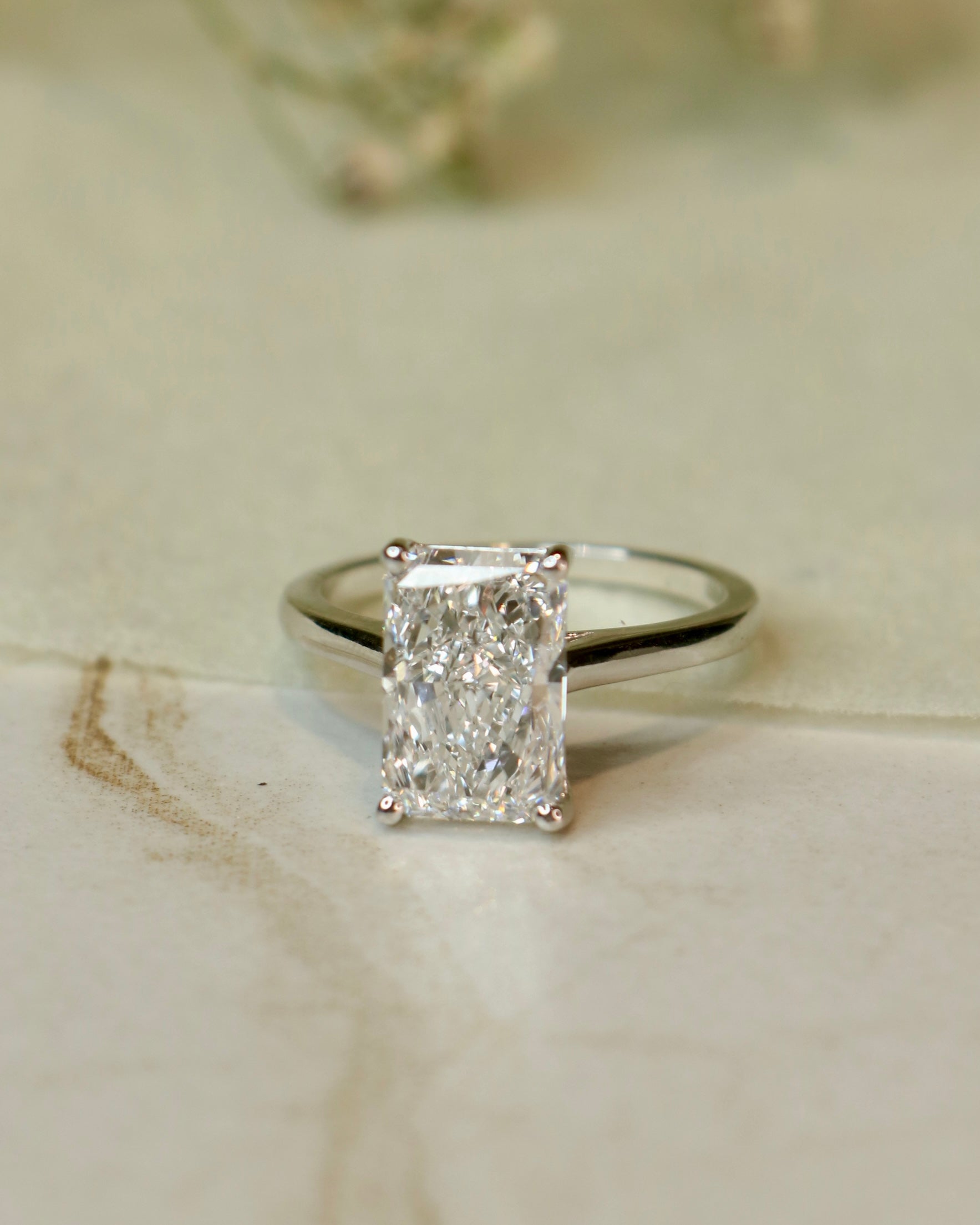 Feylissara Radiant 3ct Lab Diamond Ring – Chic & Graceful - Fiona Diamonds - Fiona Diamonds
