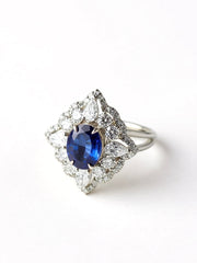 Nyx Lab Diamond Ring - Modern & Elegant - Fiona Diamonds - Fiona Diamonds