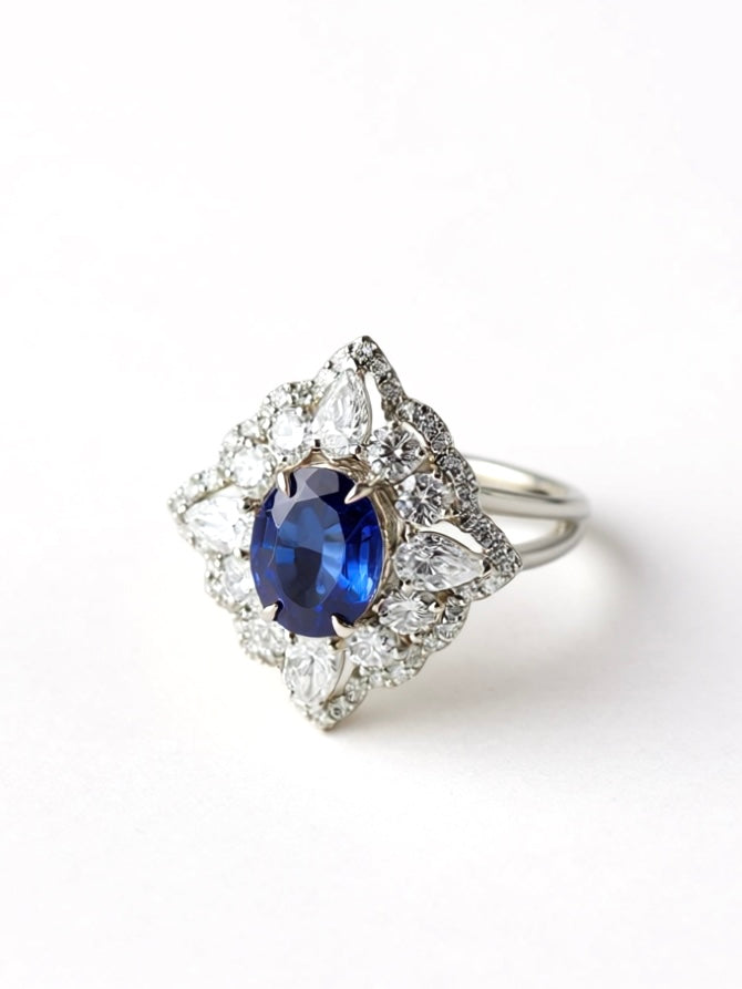 Nyx Lab Diamond Ring - Modern & Elegant - Fiona Diamonds - Fiona Diamonds