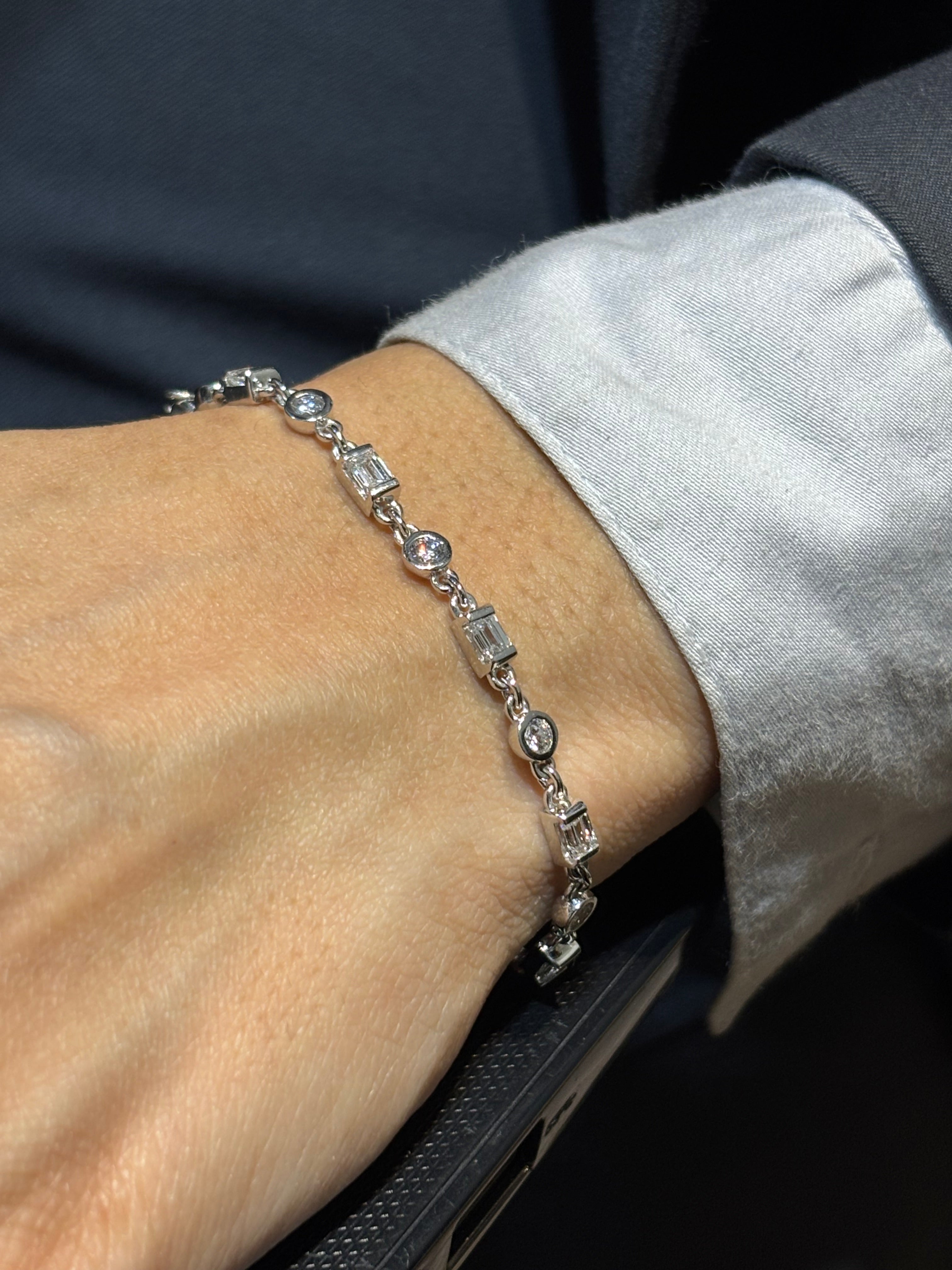 Fayrisse Lab Diamond Bracelet - Radiant Sophistication - Fiona Diamonds - Fiona Diamonds