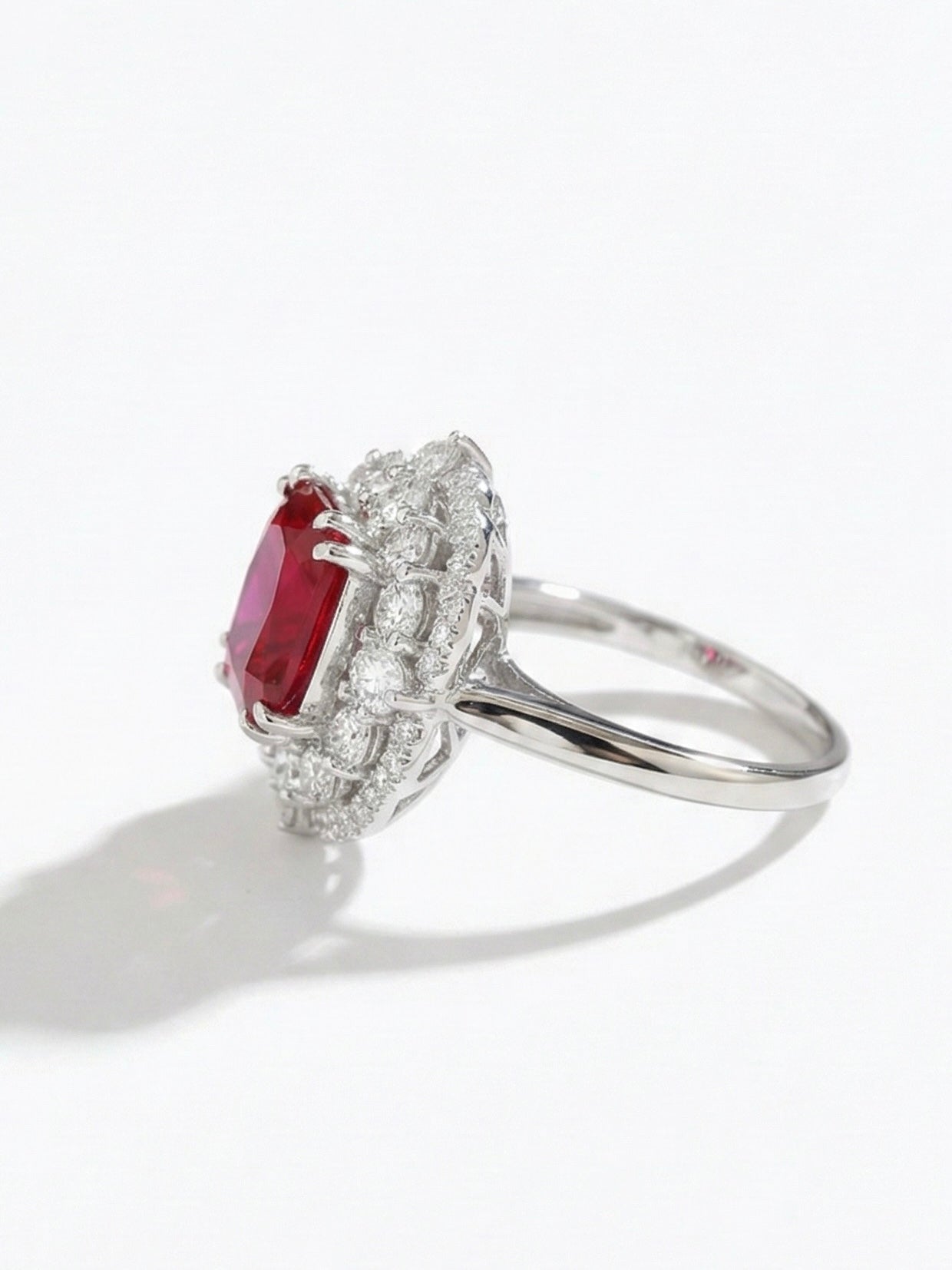 Halcyon Lab Diamond Ring - Modern & Radiant