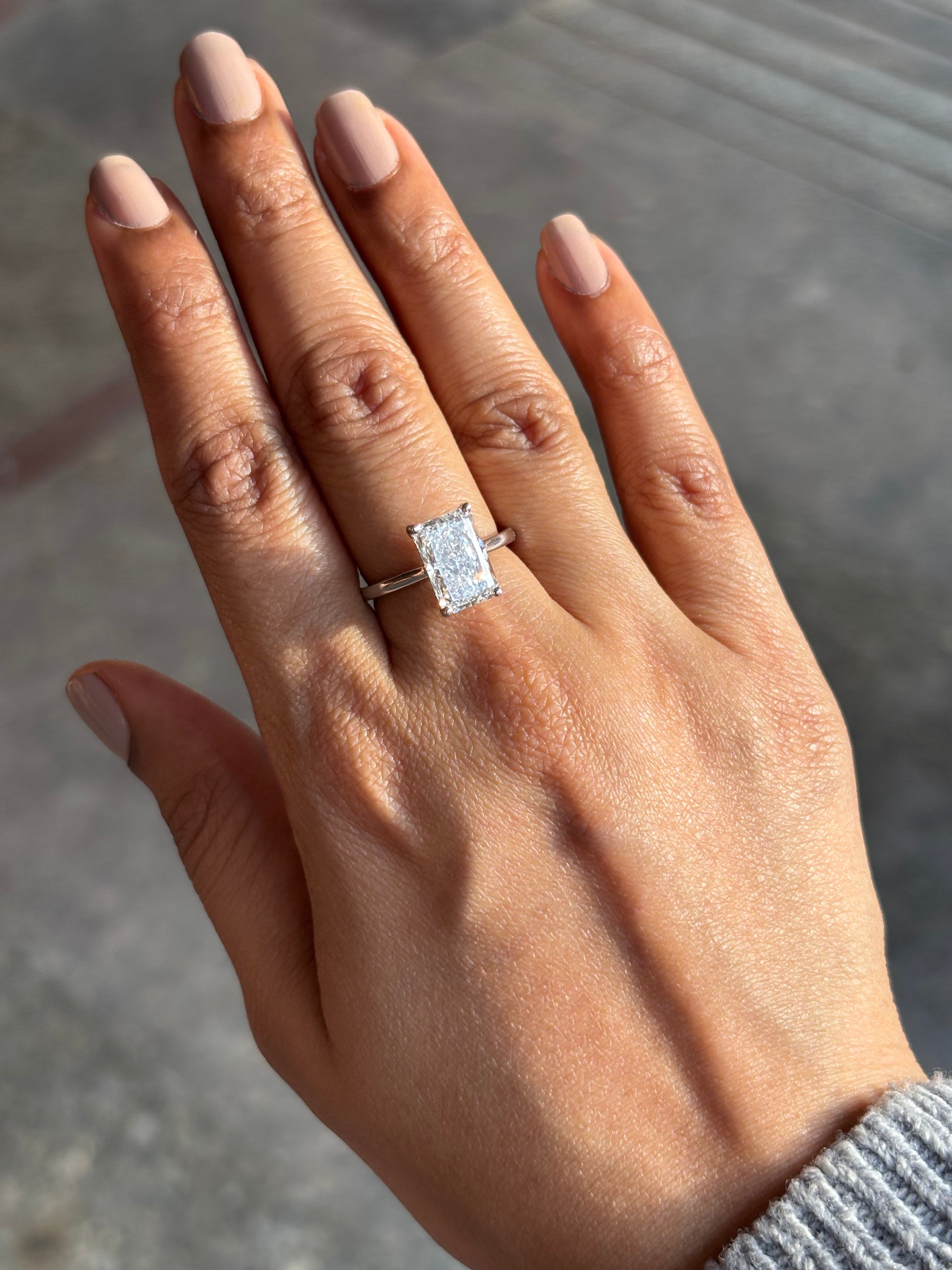 Feylissara Radiant 3ct Lab Diamond Ring – Chic & Graceful - Fiona Diamonds - Fiona Diamonds