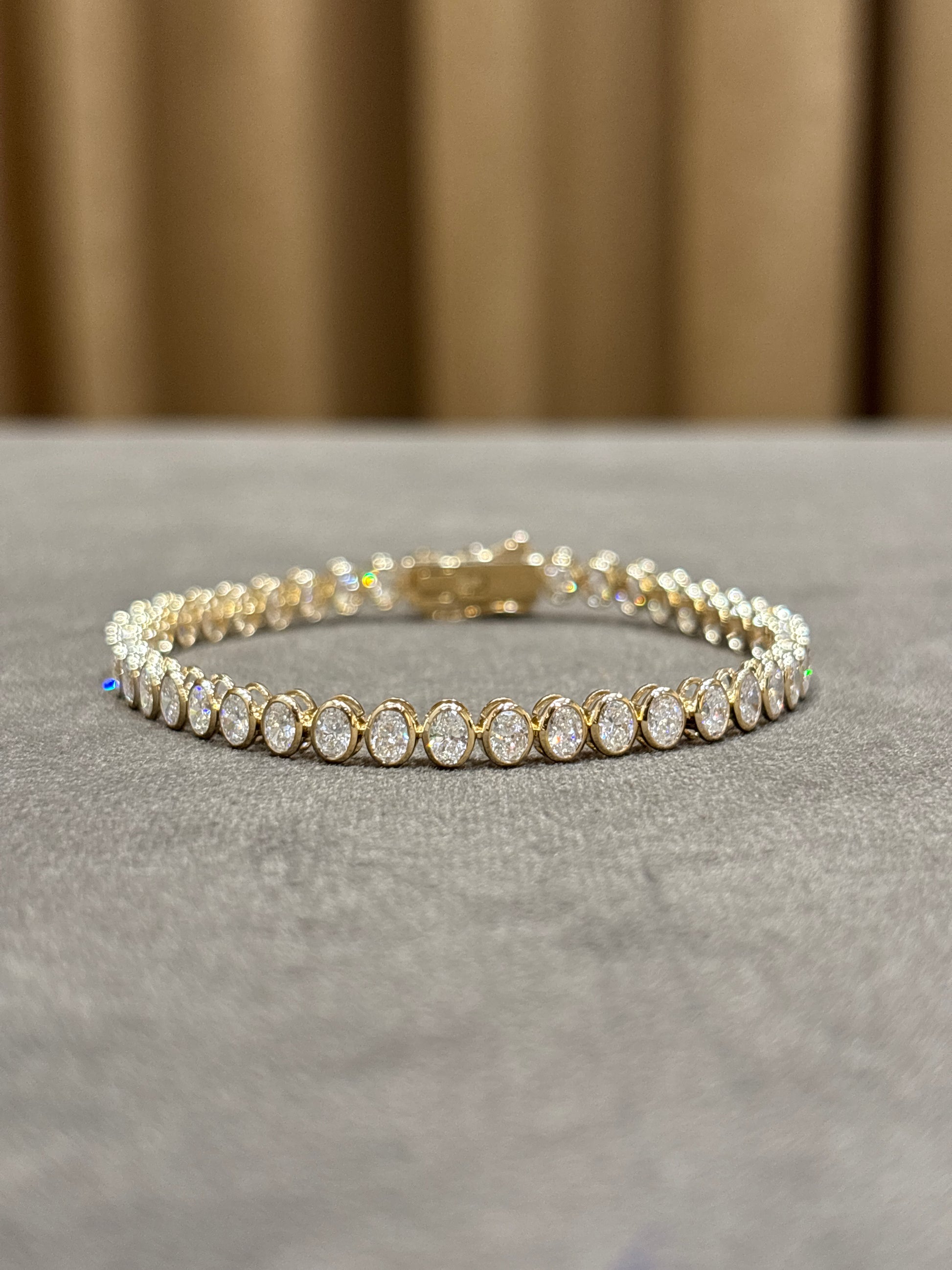 Fiona Diamonds Solviera Vibe Round Lab Diamond Tennis Bracelet in 18K Yellow Gold - luxury