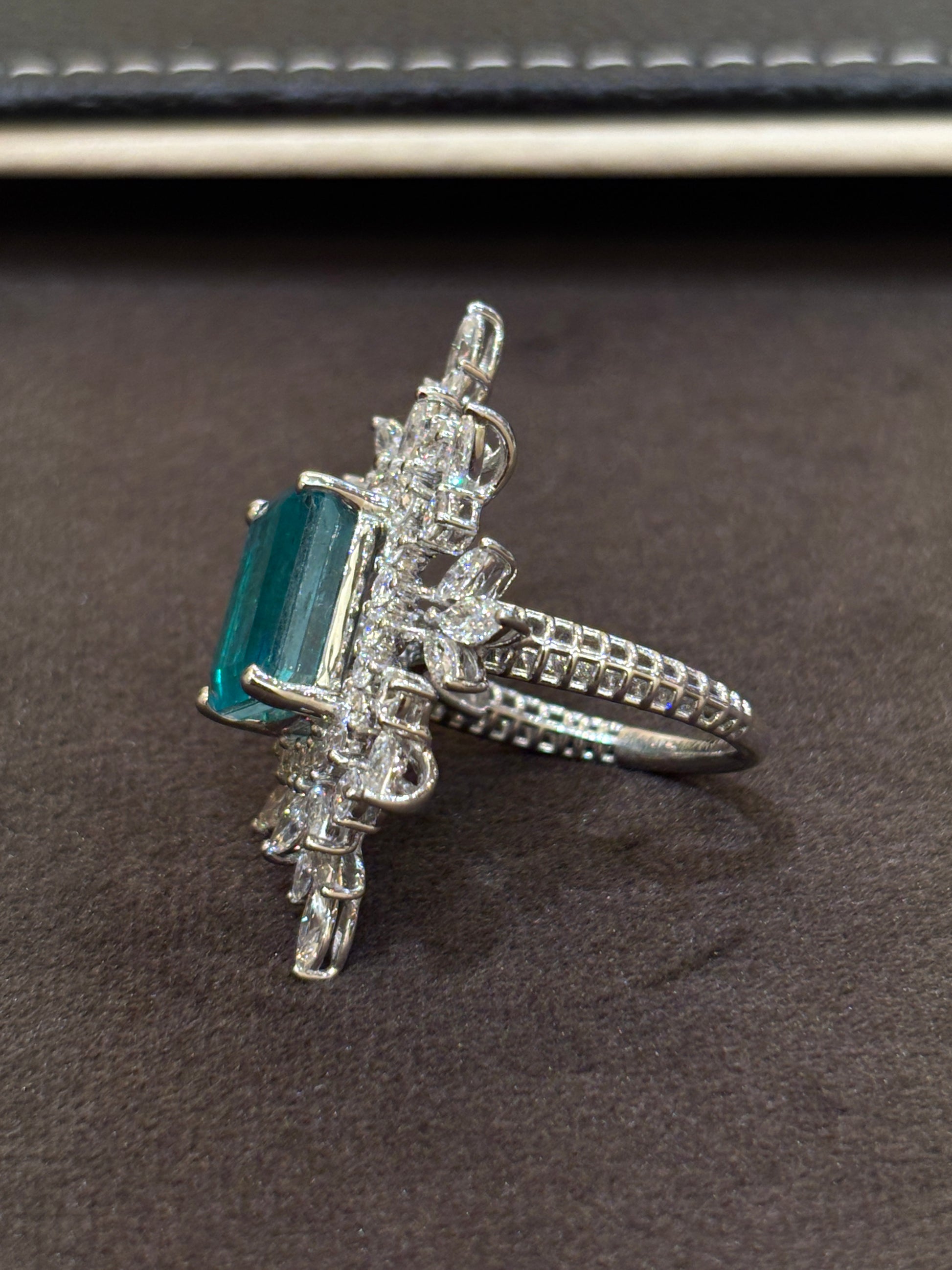 Sparkle Lab Grown Diamond Ring - Modern & Chic - Fiona Diamonds - Fiona Diamonds