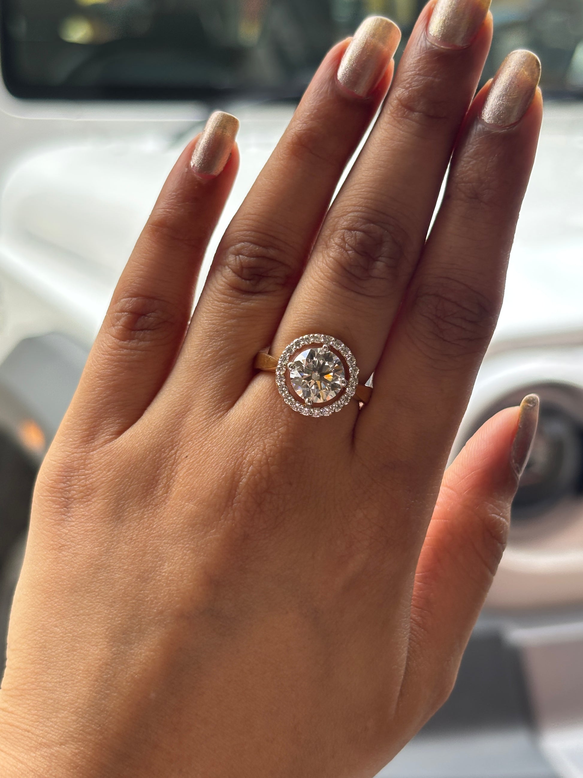 Chic 2.5ct Lab Grown Diamond Ring - Stylish & Sophisticated - Fiona Diamonds - Fiona Diamonds