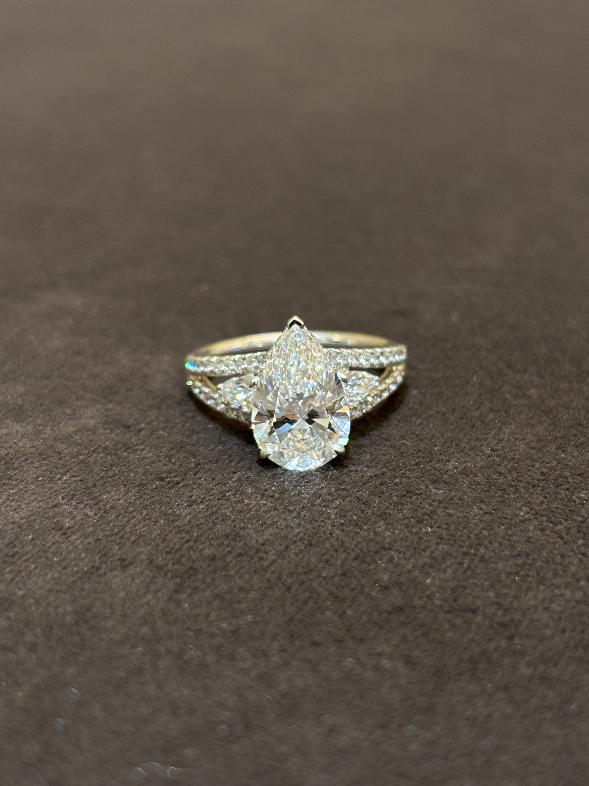 Dione 3ct Lab Grown Diamond Ring – Timeless & Sustainable - Fiona Diamonds - Fiona Diamonds