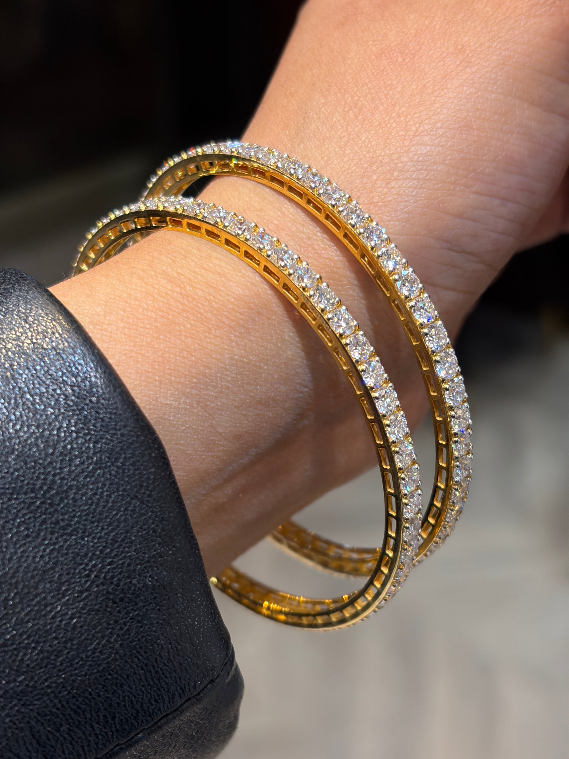 Eternity Lab Diamond Bangle - Graceful Sparkle - Fiona Diamonds - Fiona Diamonds