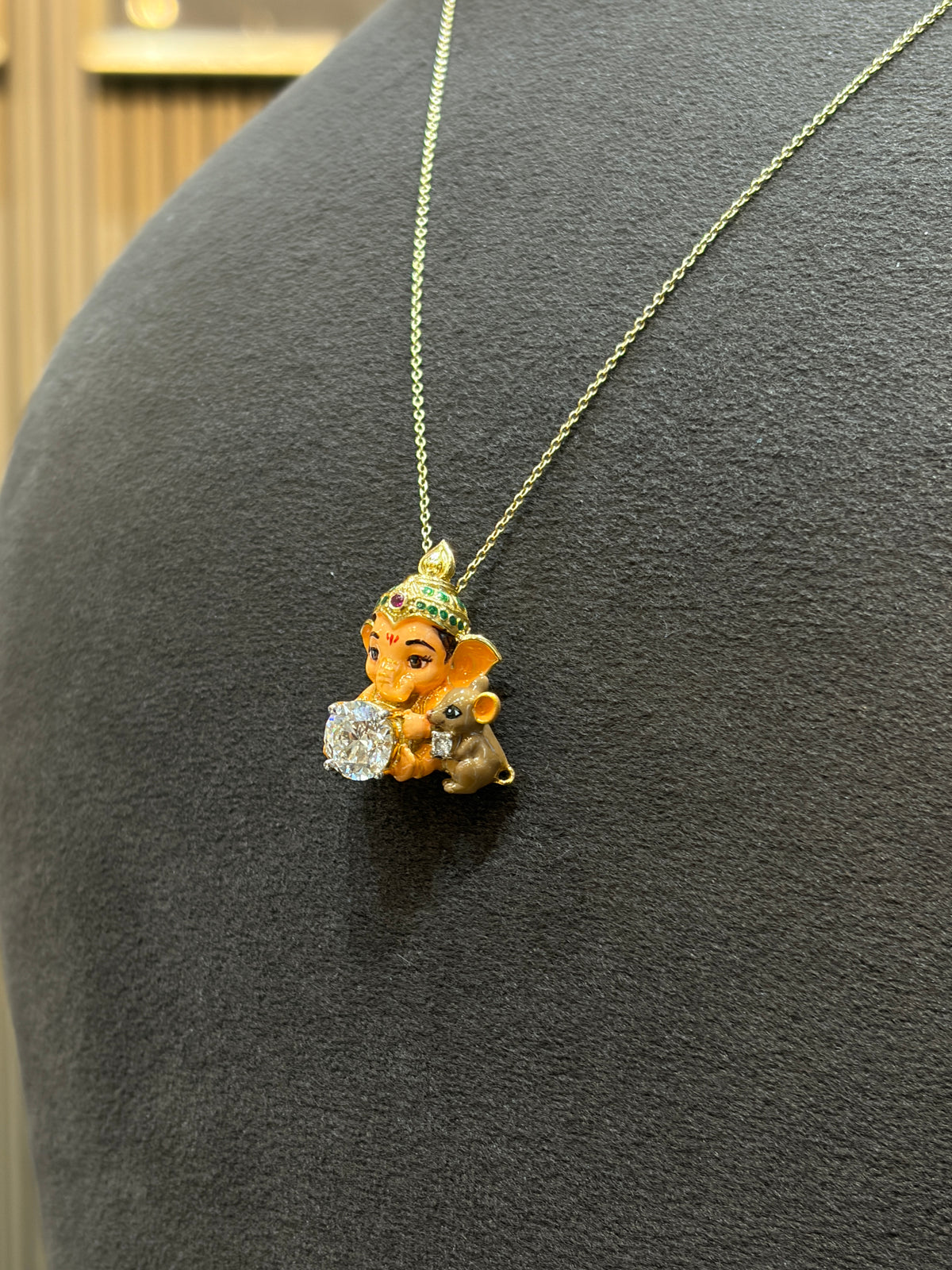 Vighnaharta Mushak Round Lab Diamond Pendant