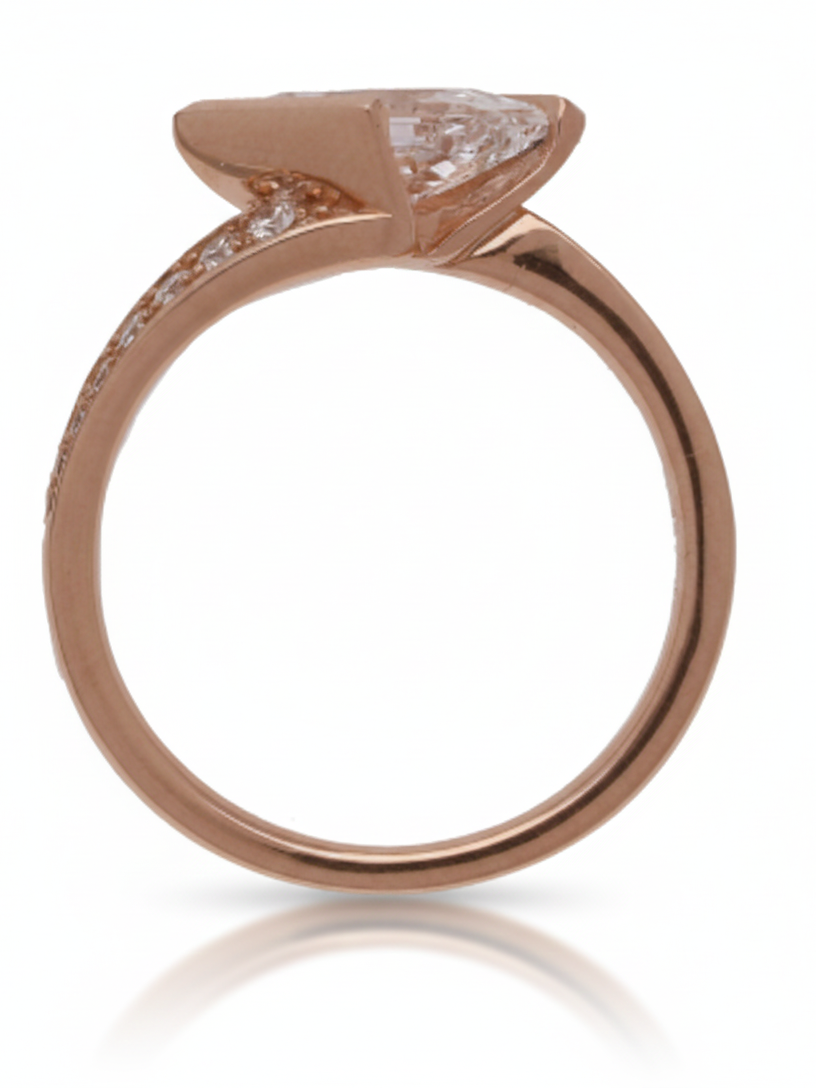 Selune Line Lab Diamond Ring