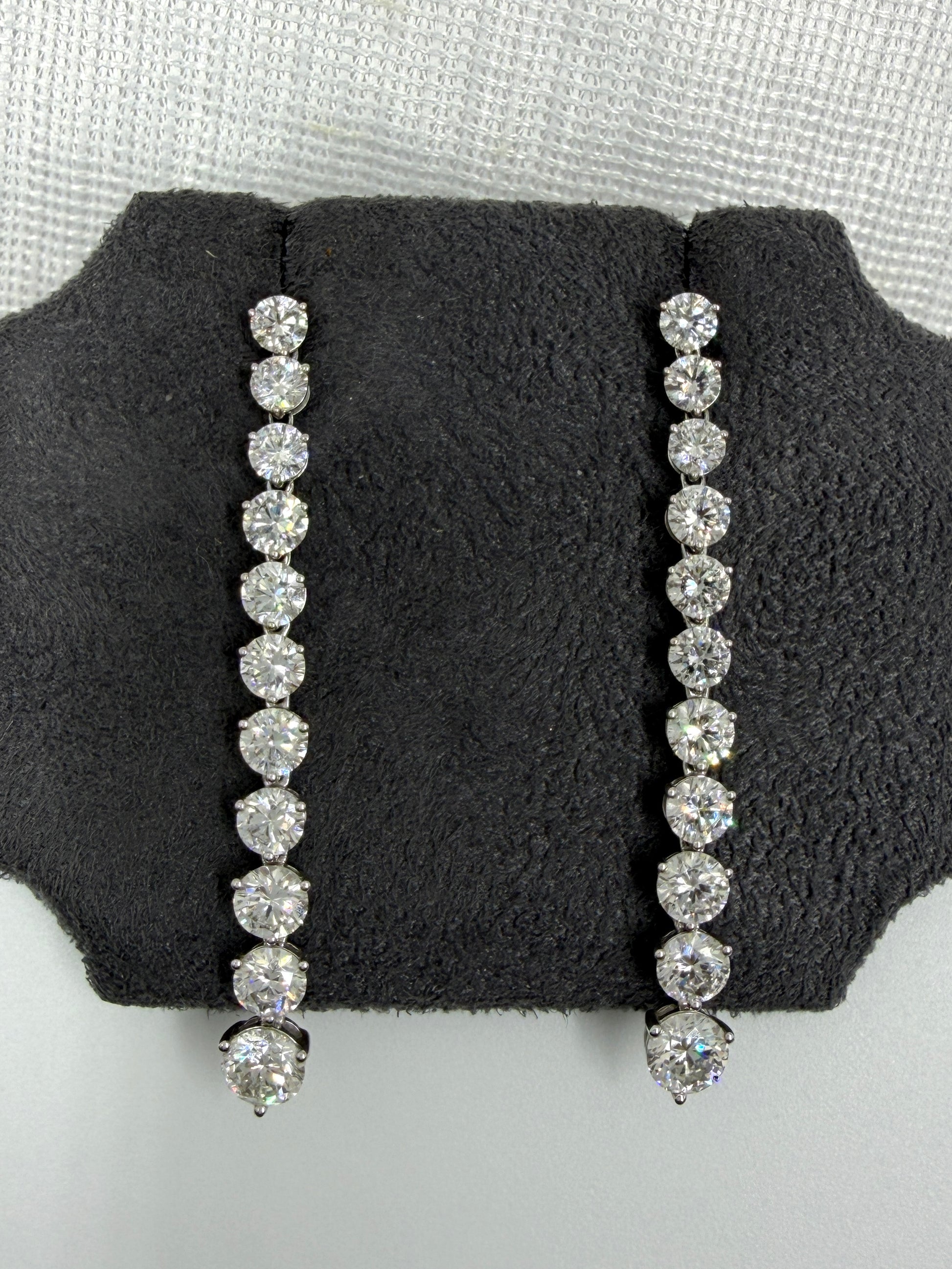 Ethereal Gaze Lab Diamond Earring