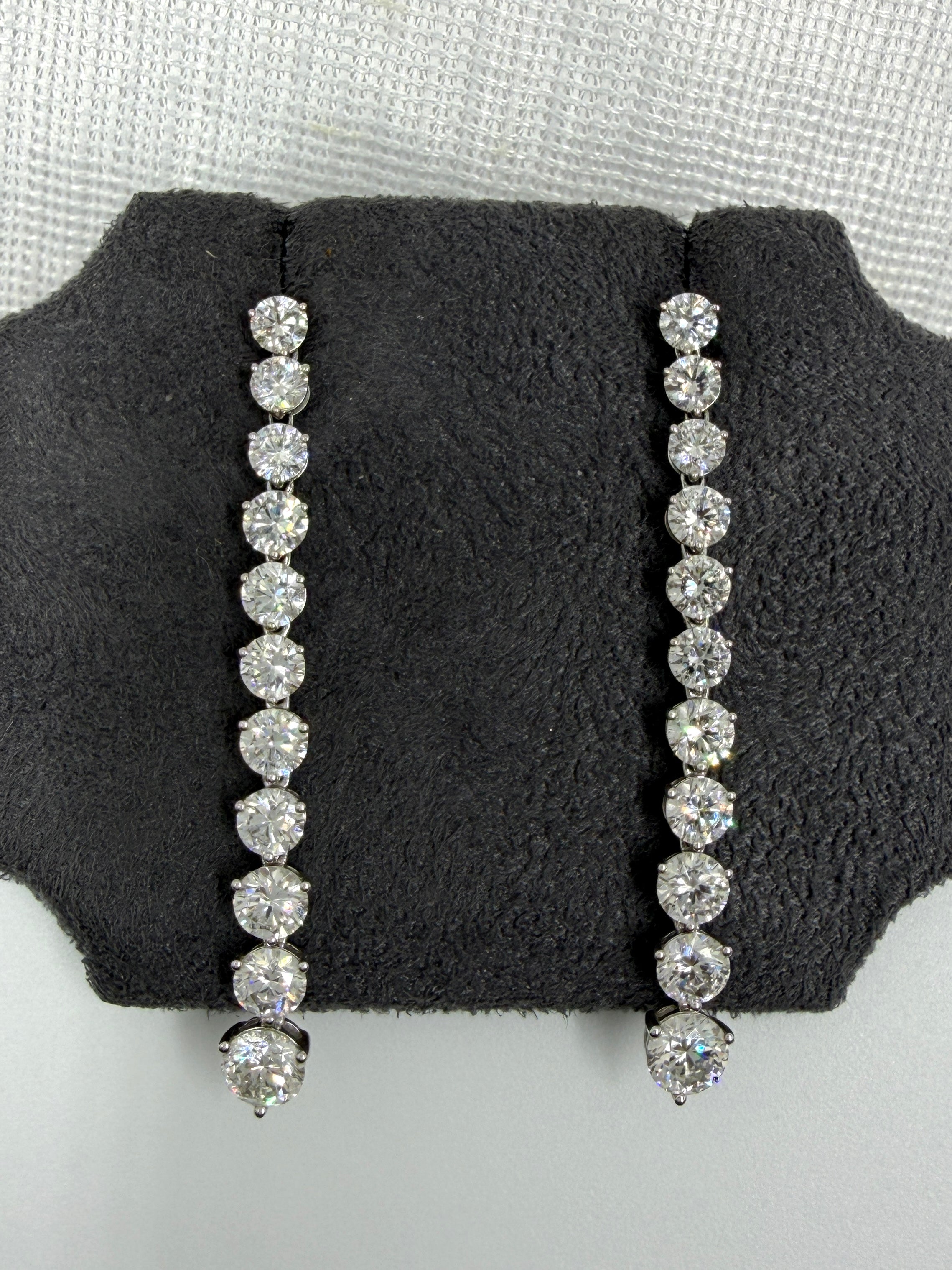 Ethereal Gaze Lab Diamond Earring