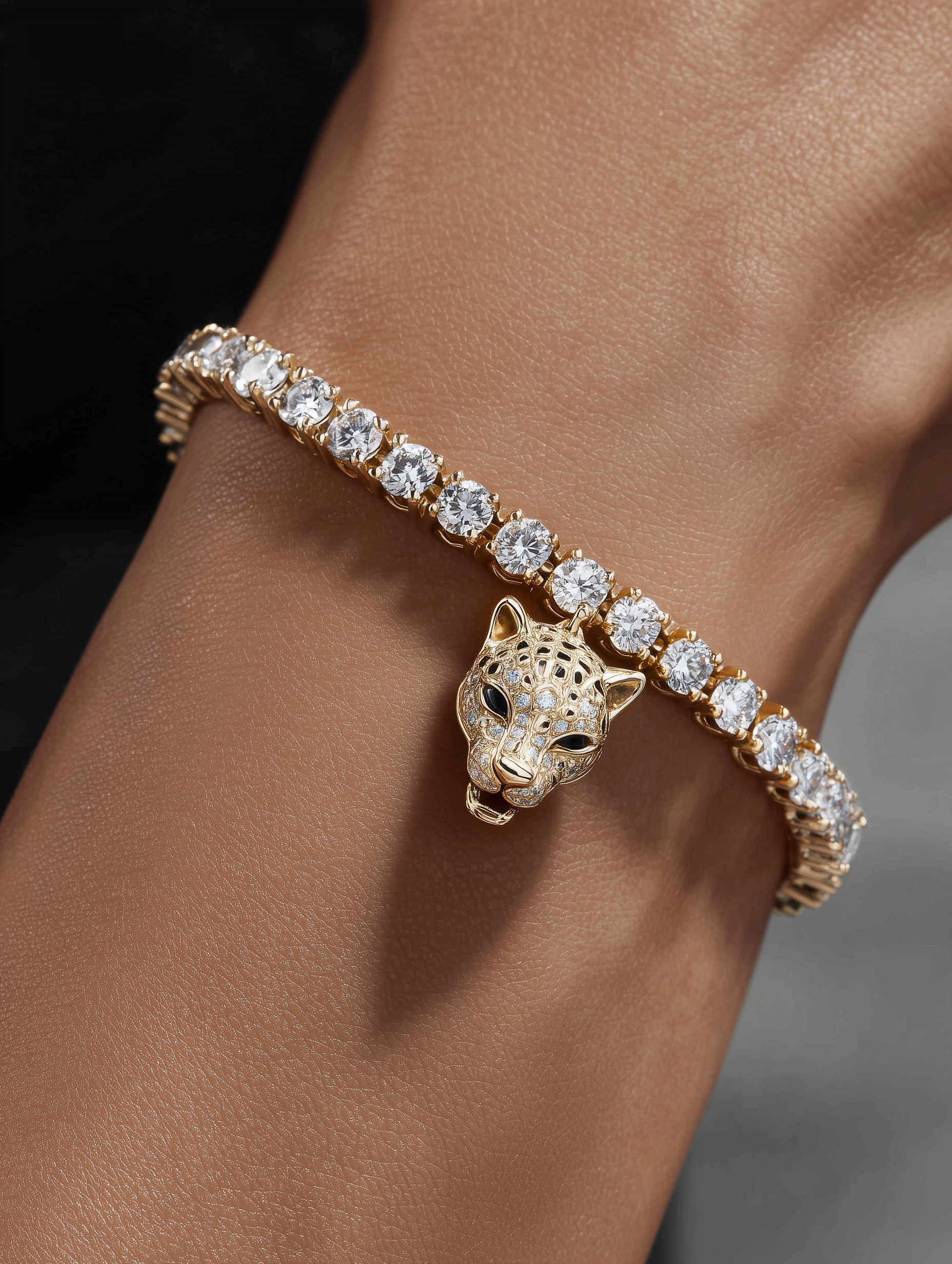 Sovereign Panther Lab Diamond Charm Bracelet