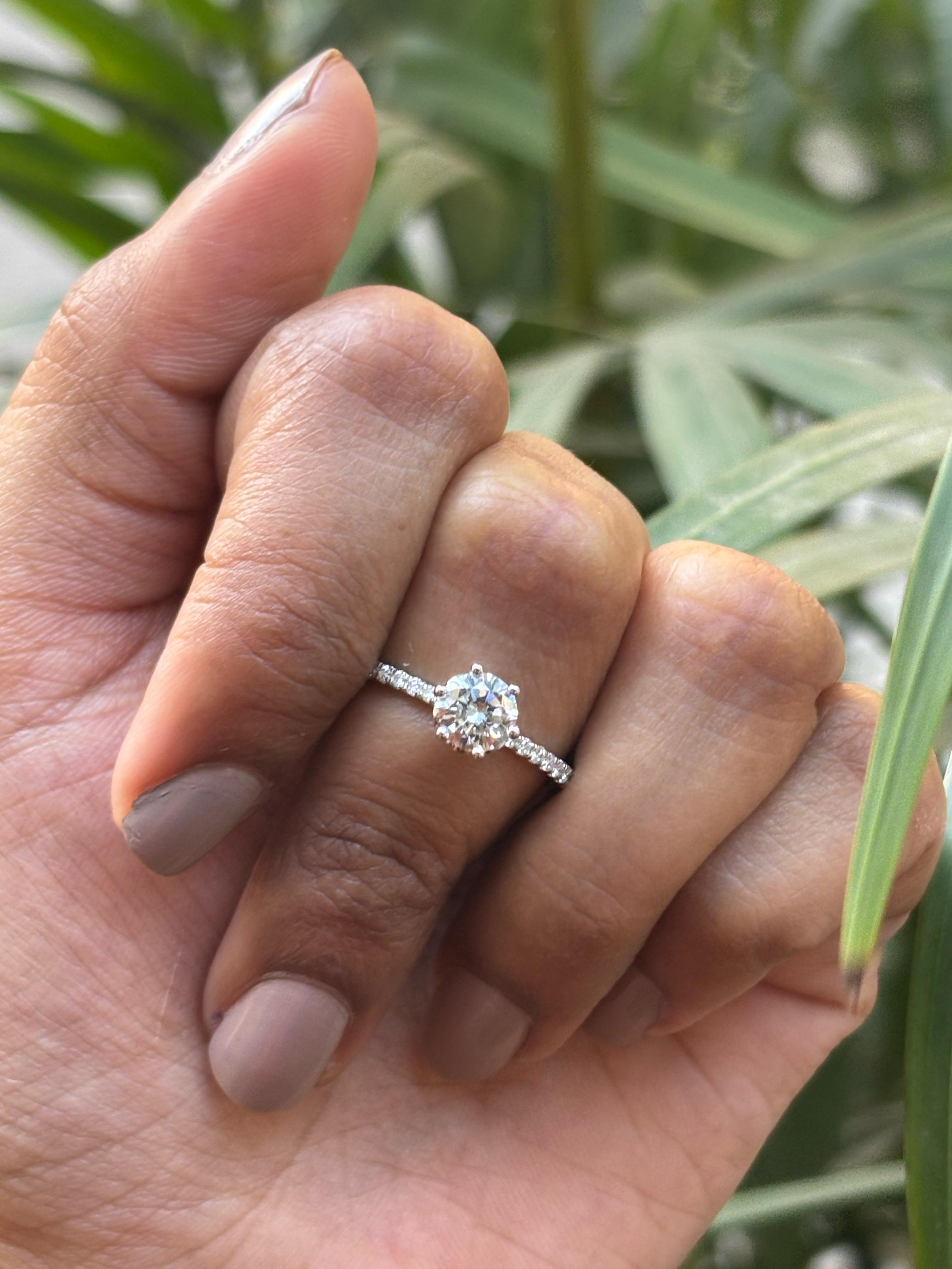 Voltaflare Lab Diamond Ring - Radiant & Classic - Fiona Diamonds - Fiona Diamonds
