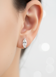 Eloria Crest Lab Diamond Earring - Fiona Diamonds - Fiona Diamonds