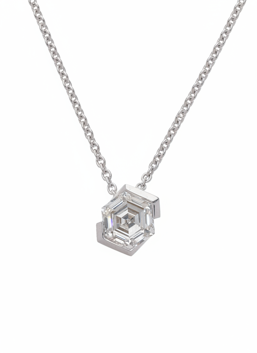 Nyraform Link Lab Diamond Pendant