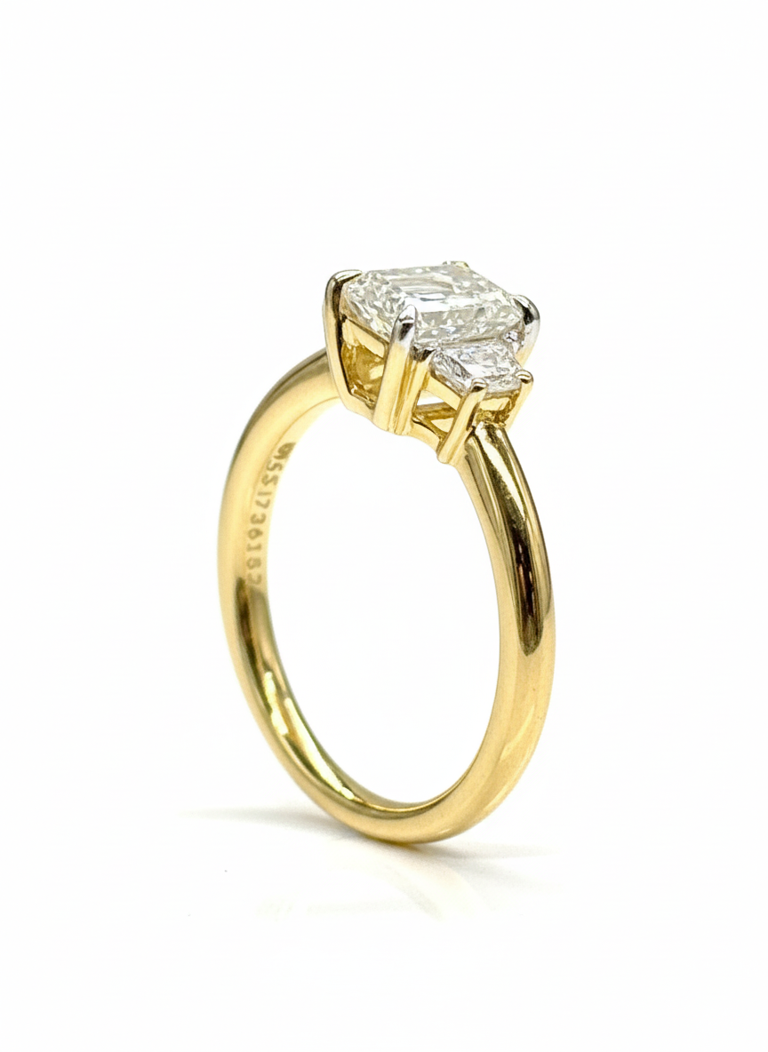 Dazzling 1ct Lab Grown Diamond Ring - Radiant & Elegant - Fiona Diamonds - Fiona Diamonds