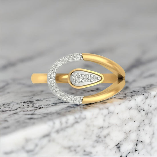 Bewitching 22 Karat Yellow Gold Twisted Design Finger Ring