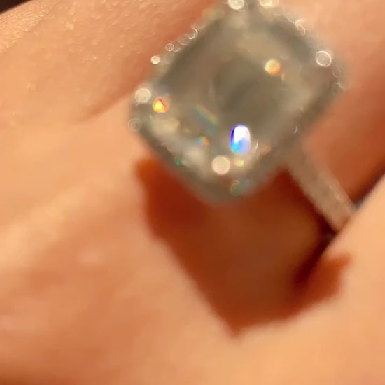Load and play video in Gallery viewer, Ready To Ship Manon Moissanite Ring Online at Fiona Diamonds
